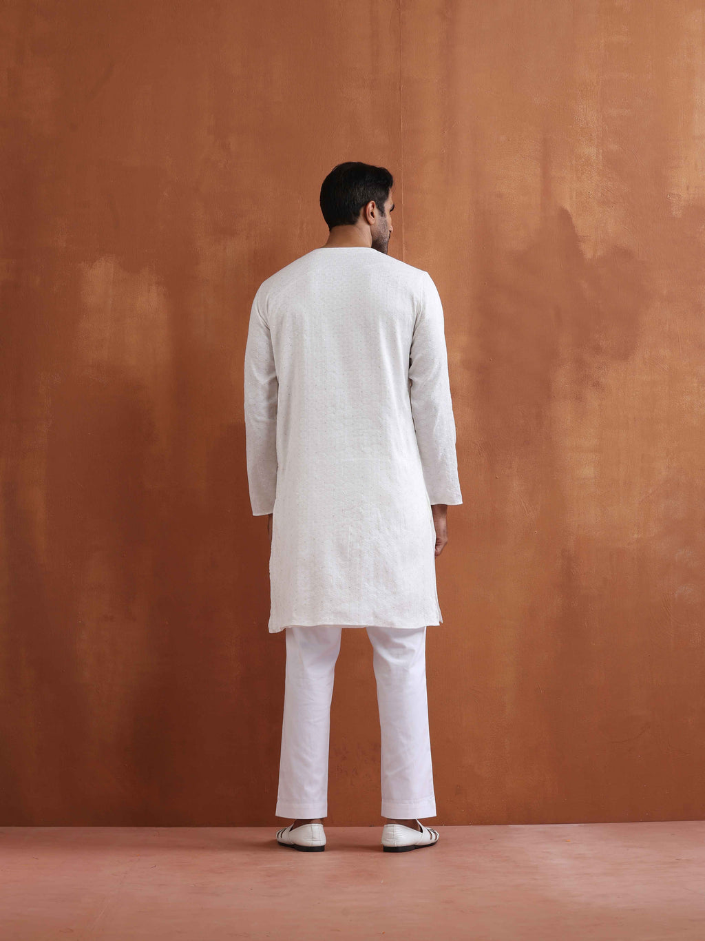 trueBrowns Men's Ivory Sequin Chanderi Kurta