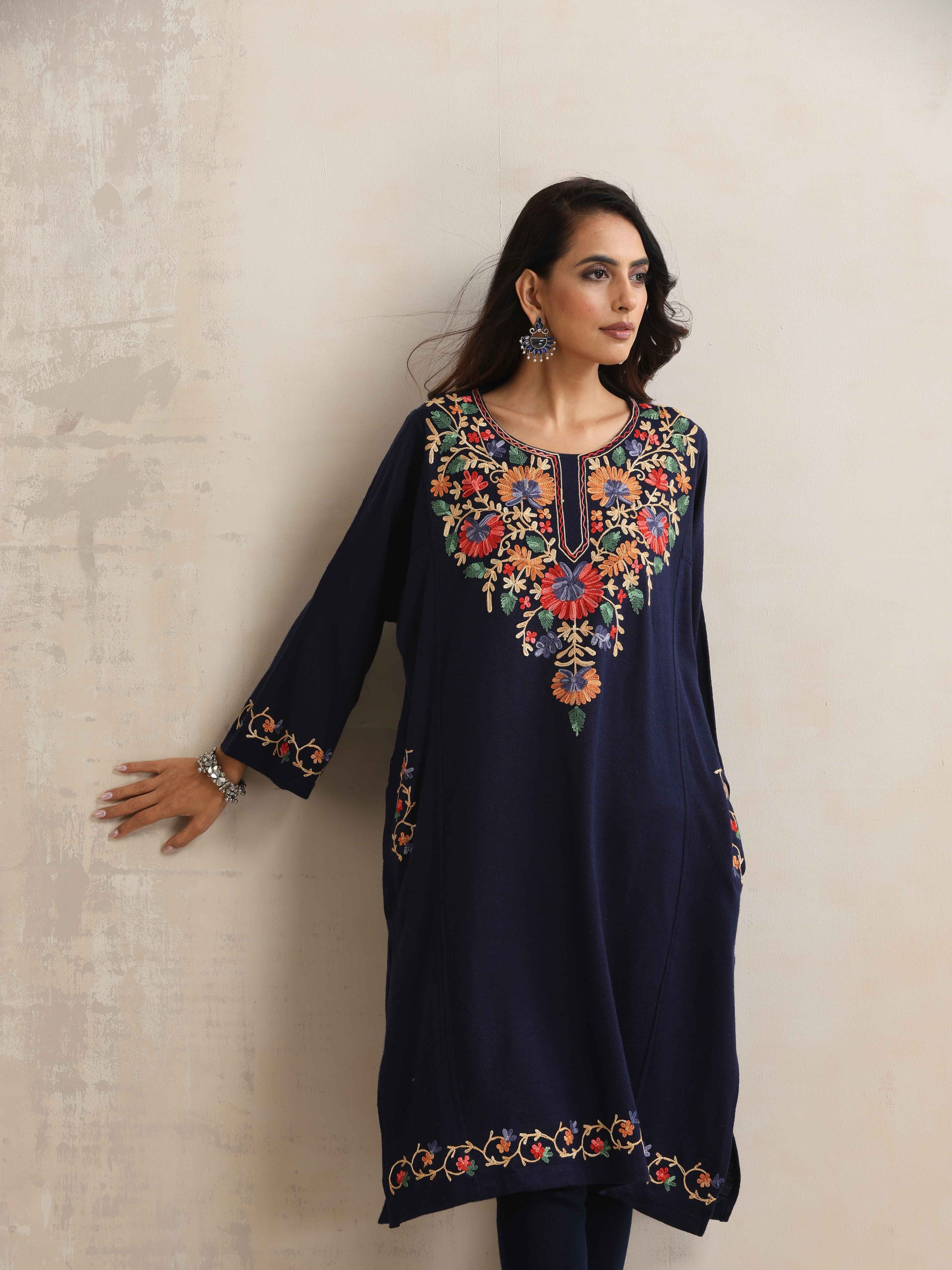 trueBrowns Blue Kashmiri Floral Embroidered Woollen Phiran Kurta - Distacart