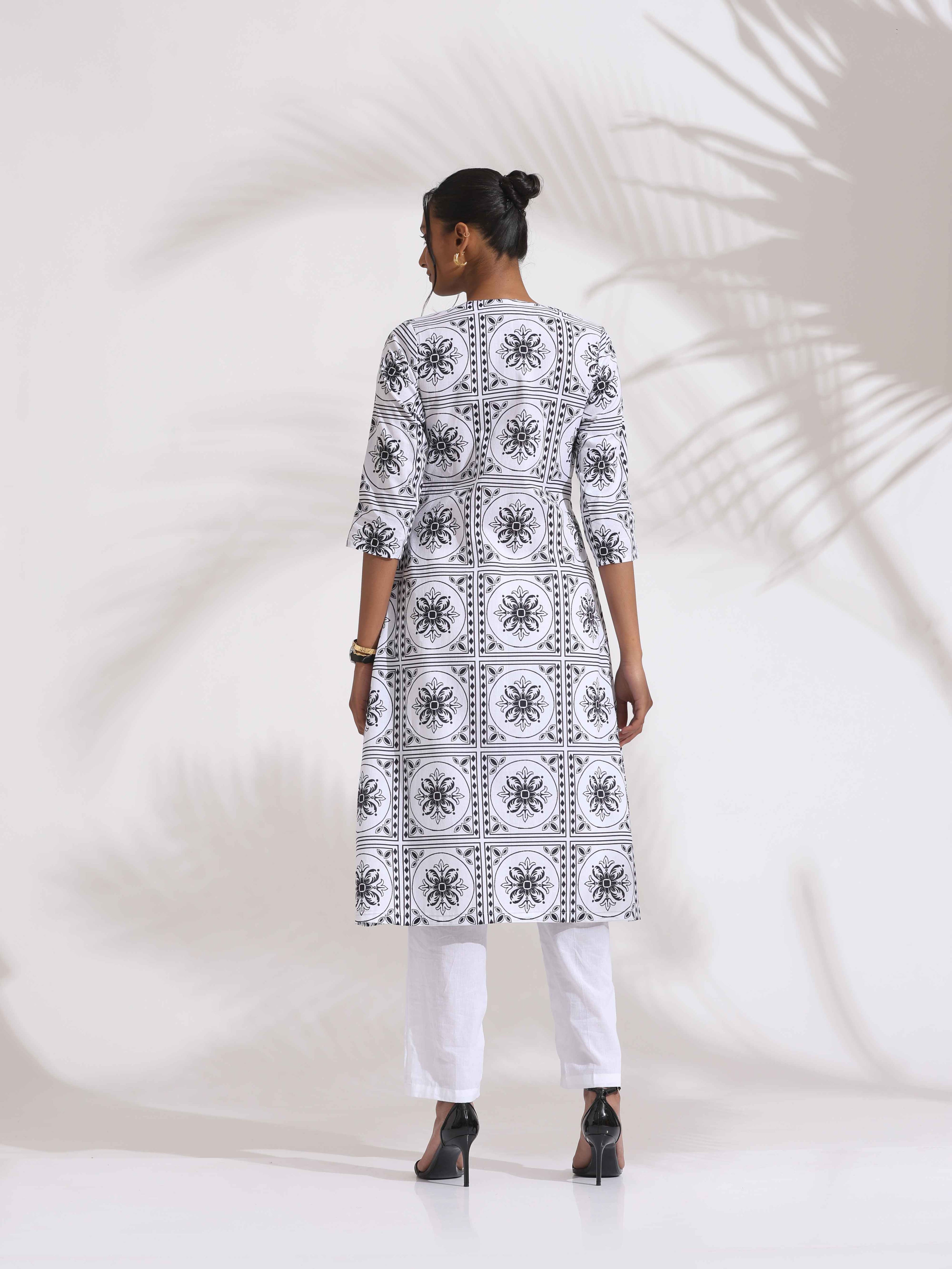 trueBrowns White Cotton Geometric Print Angrakha Kurta Set - Distacart