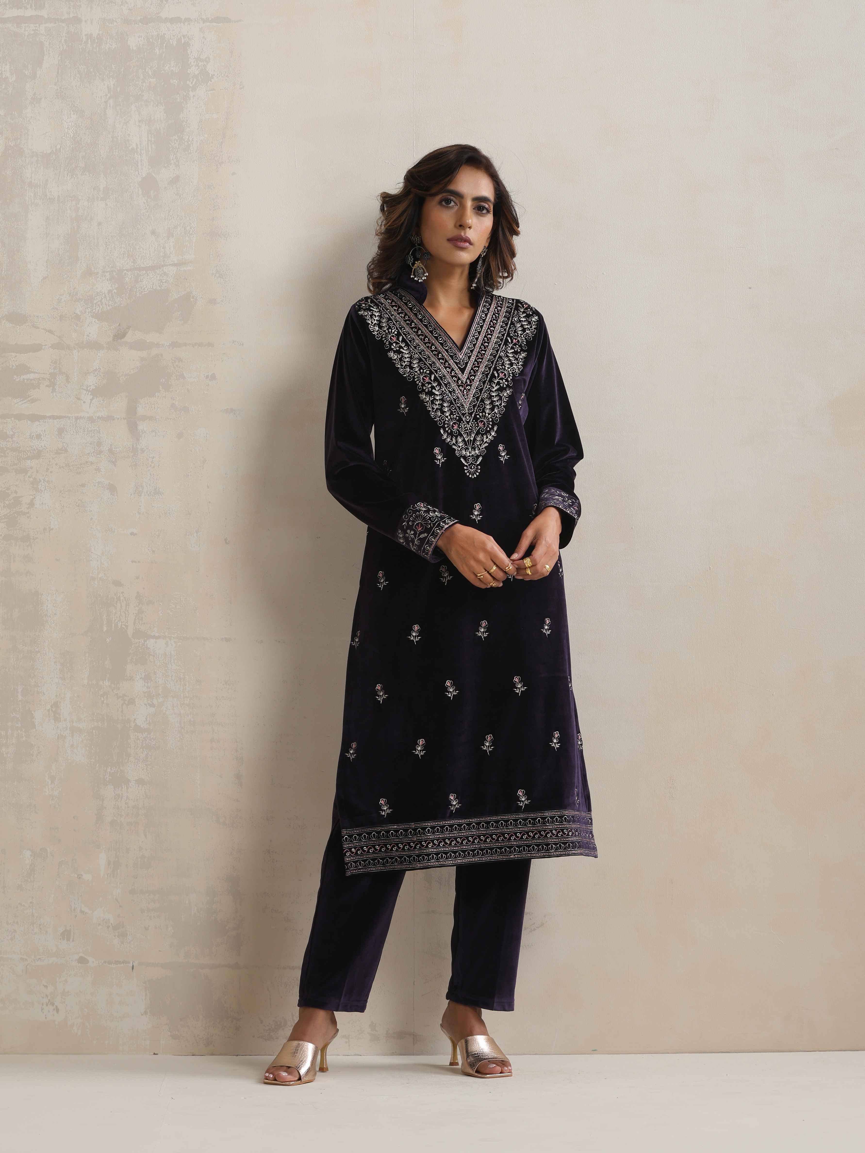 trueBrowns Purple Velvet Embroidered Kurta Pant Dupatta Set - Distacart