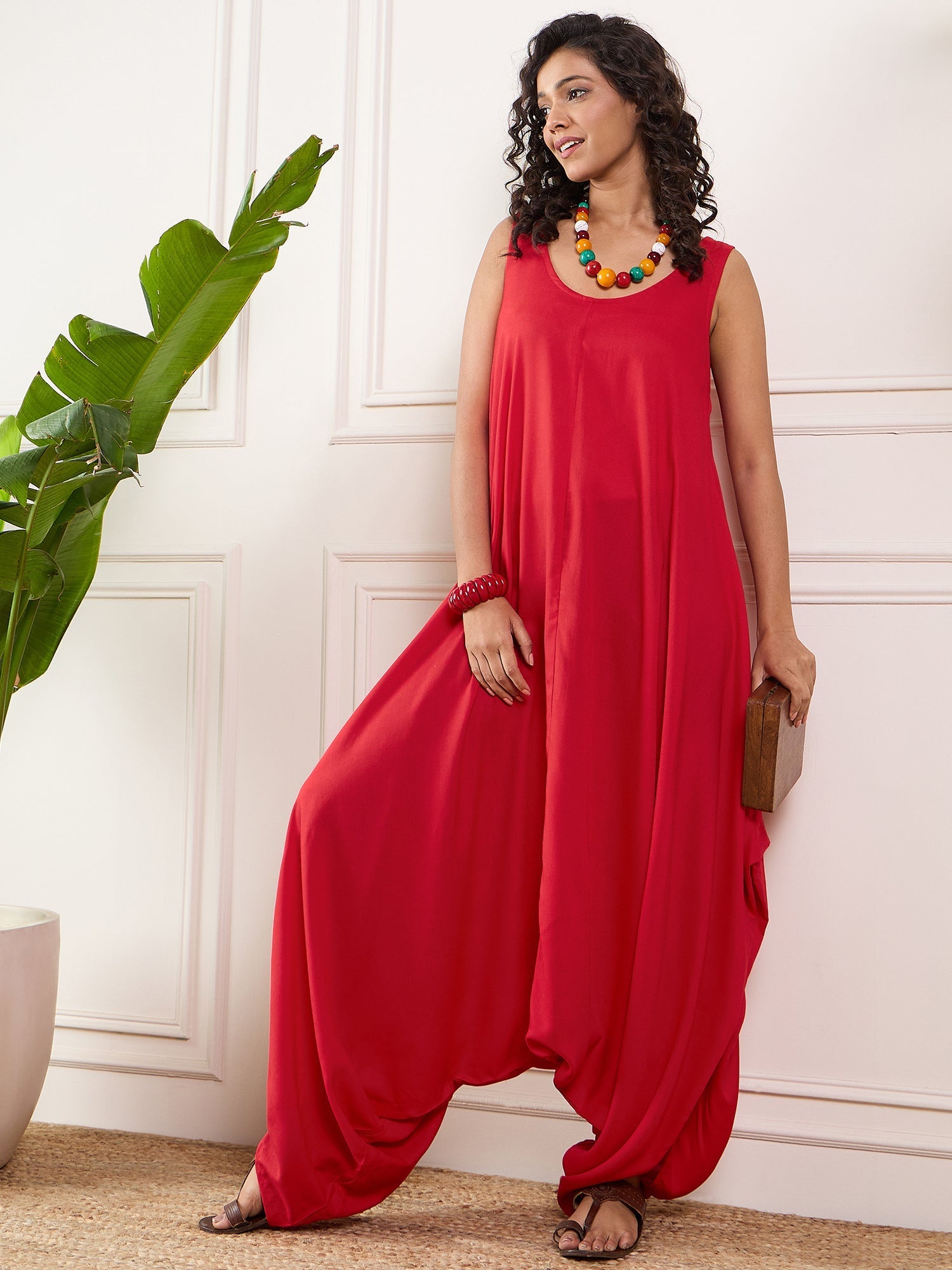 InWeave Red Round Sleeveless Jumpsuit