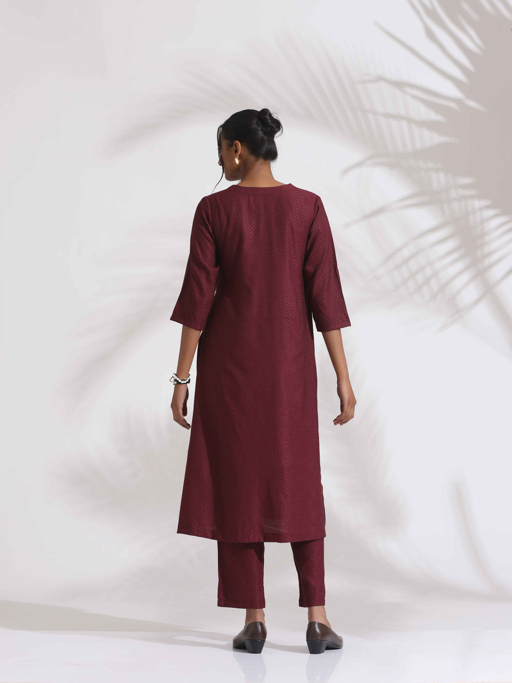 trueBrowns Maroon Dobby Kurta Set - Distacart
