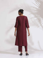 trueBrowns Maroon Dobby Kurta Set - Distacart