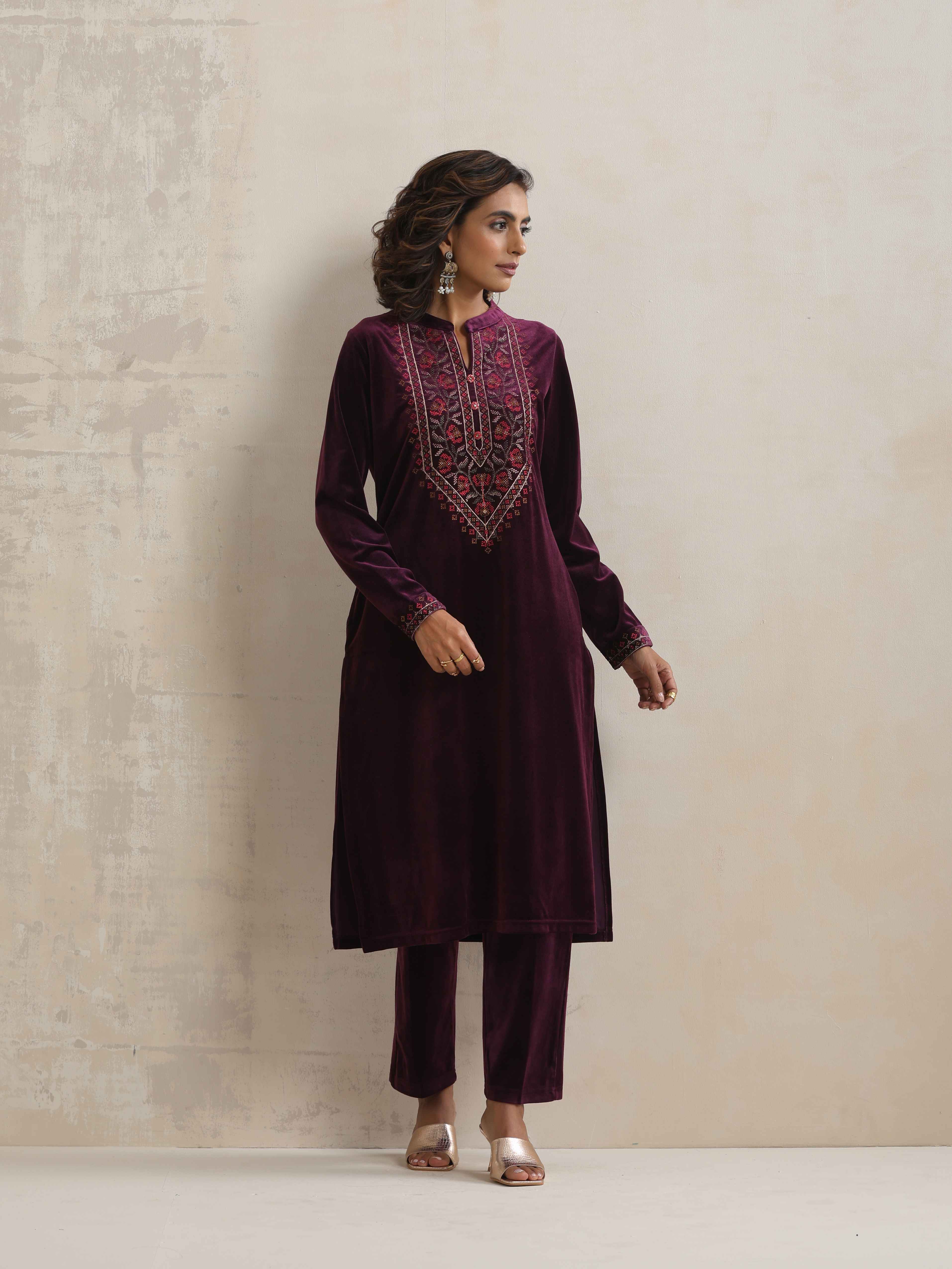 trueBrowns Purple Velvet Floral Embroidered Kurta Pant Dupatta Set - Distacart