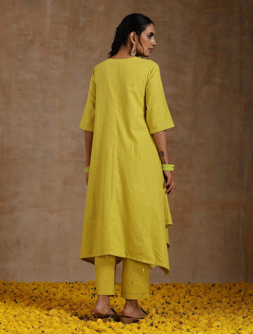trueBrowns Lime Gold Cotton Handkerchief Kurta Set | Relove - Distacart