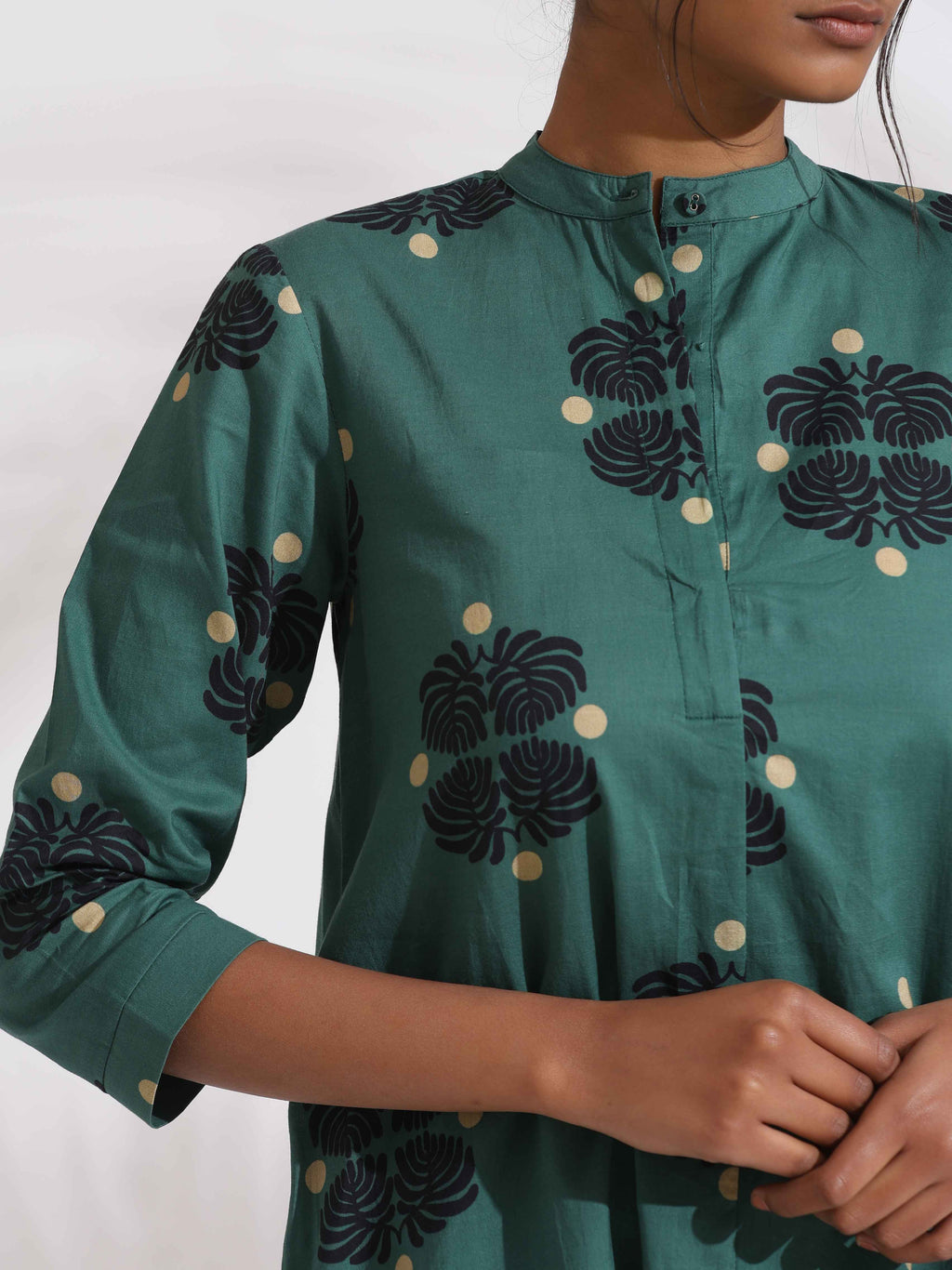 trueBrowns Green Cotton Print Front Slit Kurta Set - Distacart