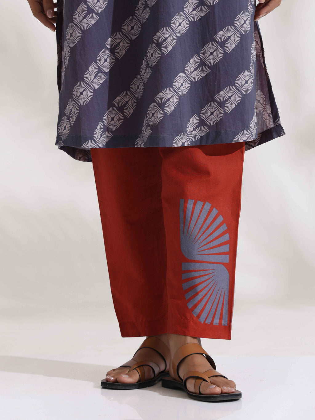 trueBrowns Grey Cotton Print Highslit Kurta Set - Distacart