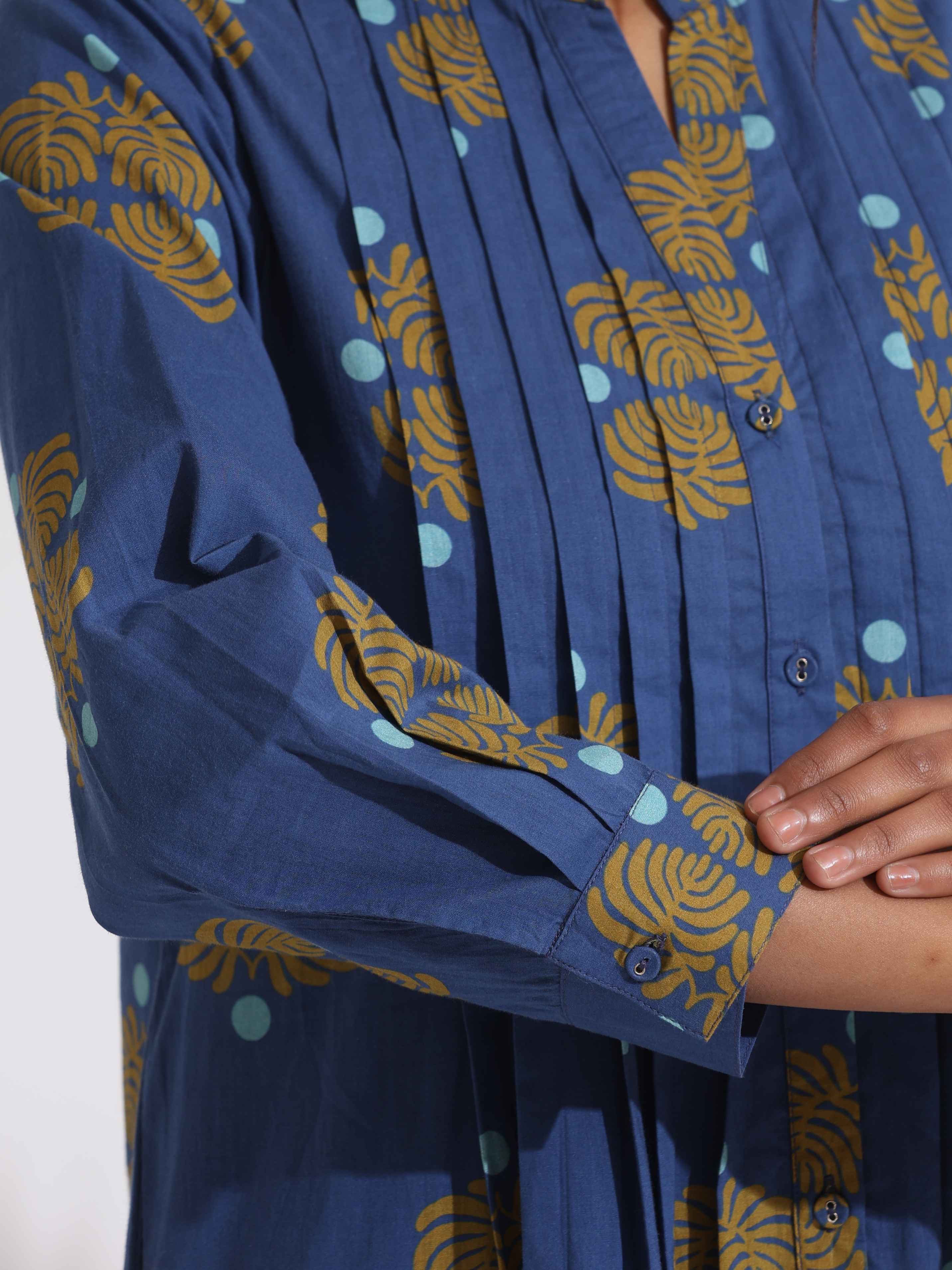 trueBrowns Blue Cotton Print Pleated Kurta Set - Distacart