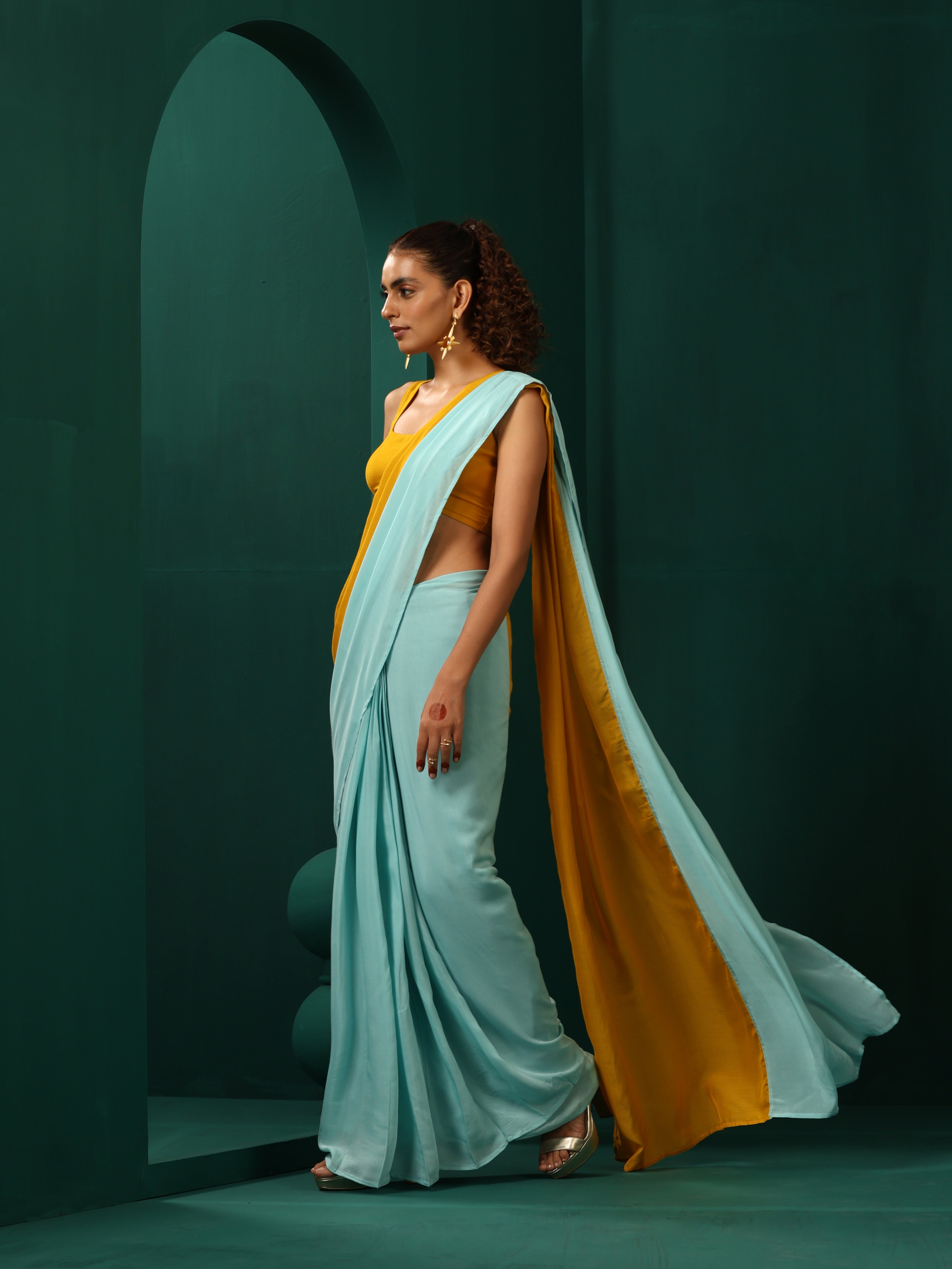 trueBrowns Blue Mustard Muslin Silk Ready to Wear Saree