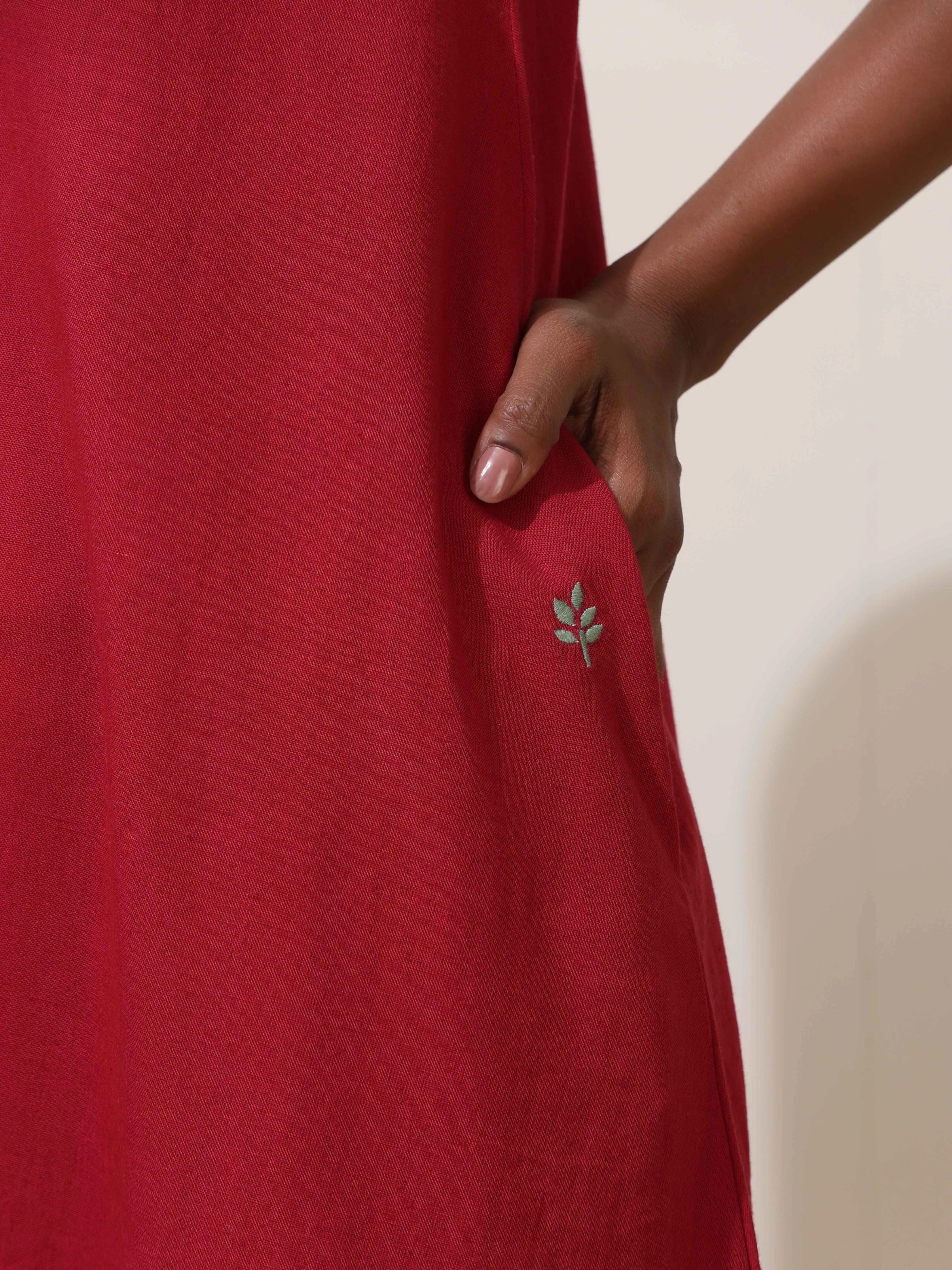 trueBrowns Maroon Cotton Linen Dress - Distacart