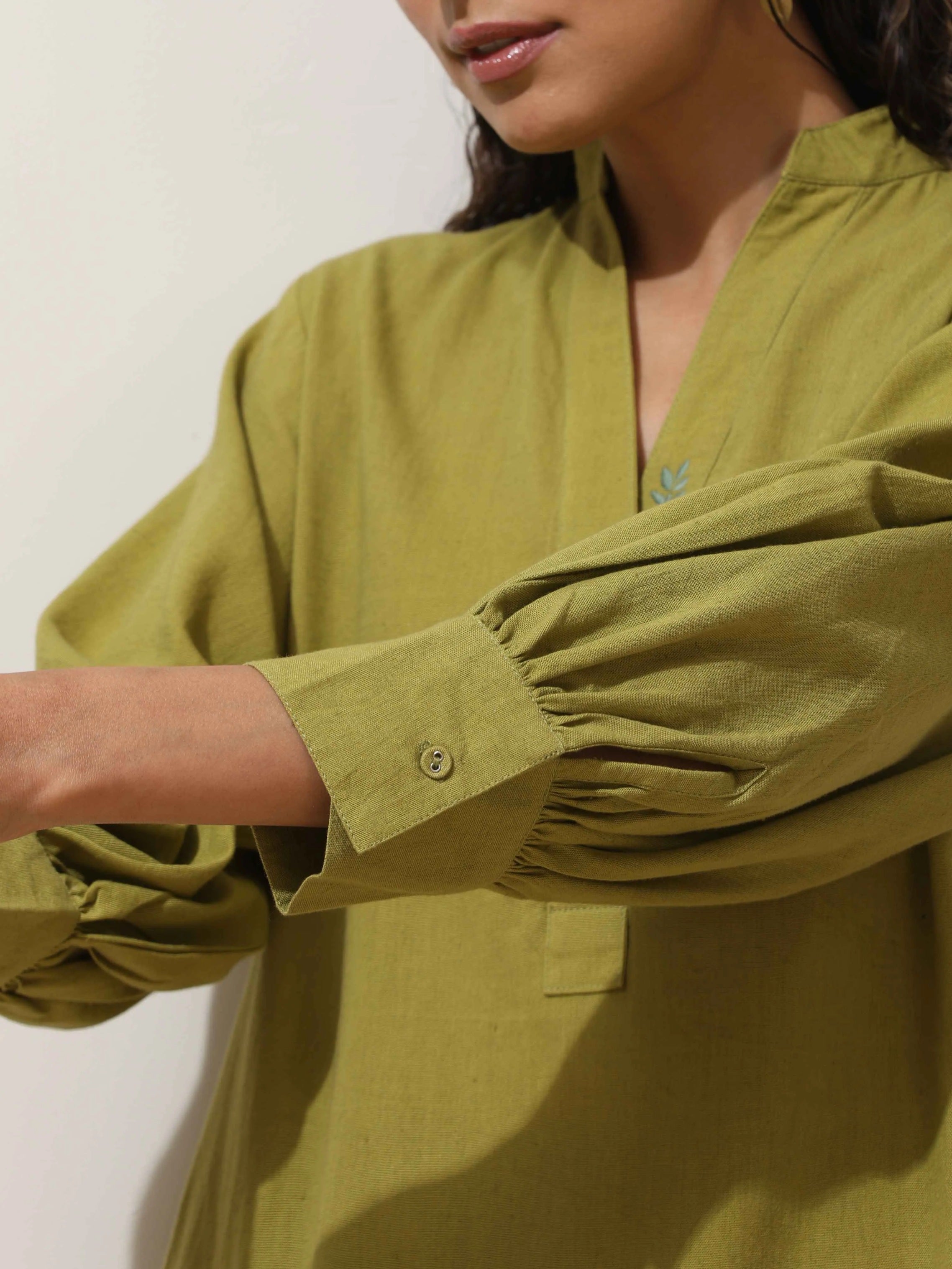 trueBrowns Pear Green Cotton Linen Kurta Pant Set - Distacart