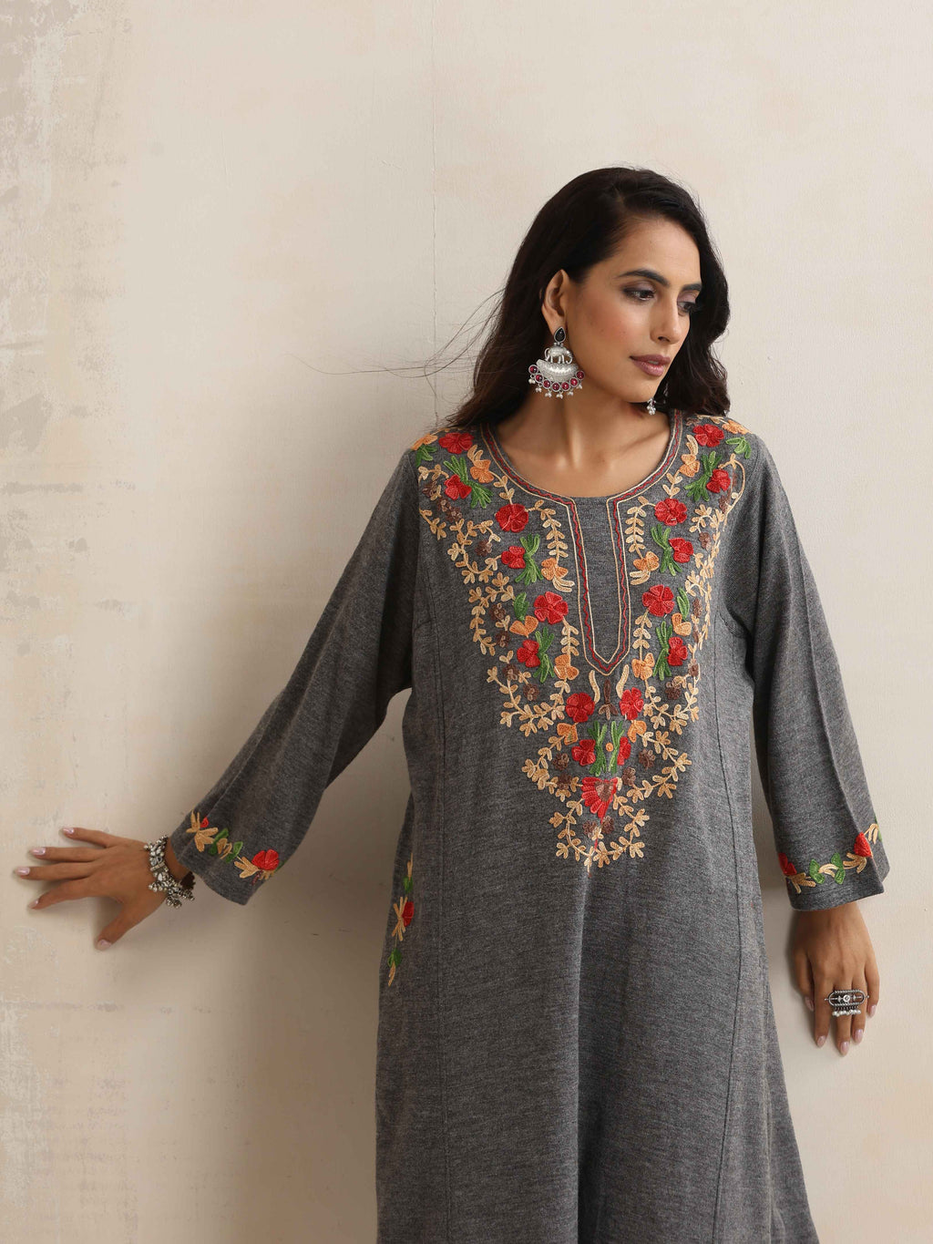 trueBrowns Grey Kashmiri Embroidered Woollen Phiran Kurta - Distacart