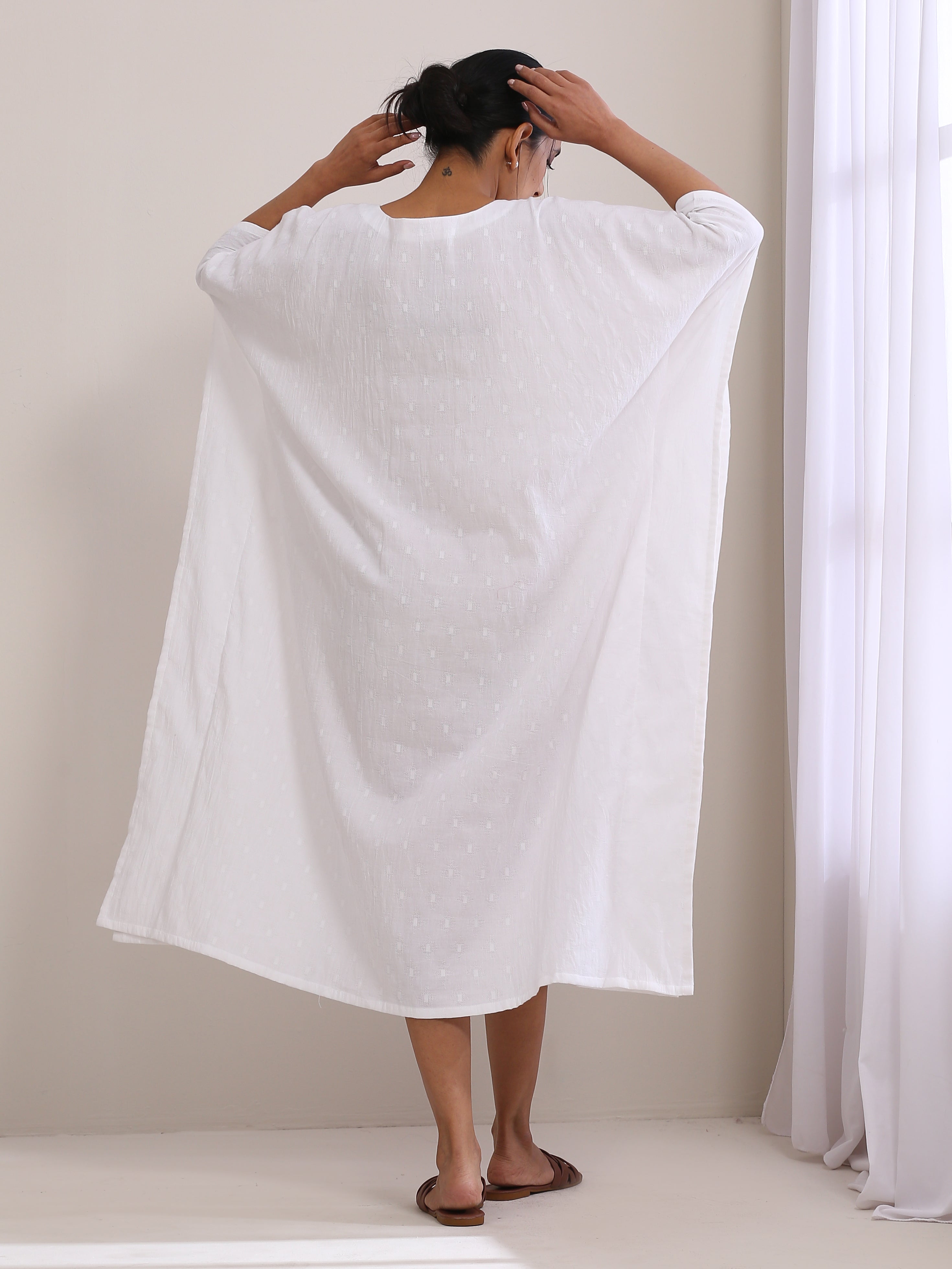 trueBrowns White Dobby Kaftan Dress | Relove - Distacart