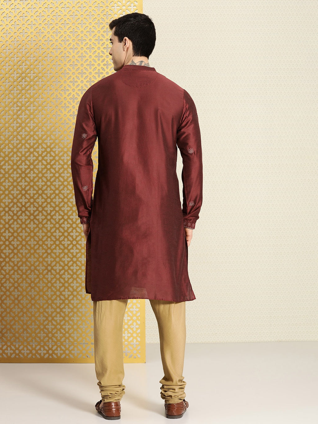 House of Pataudi Men Maroon Floral Yoke Design Jashn Kurta