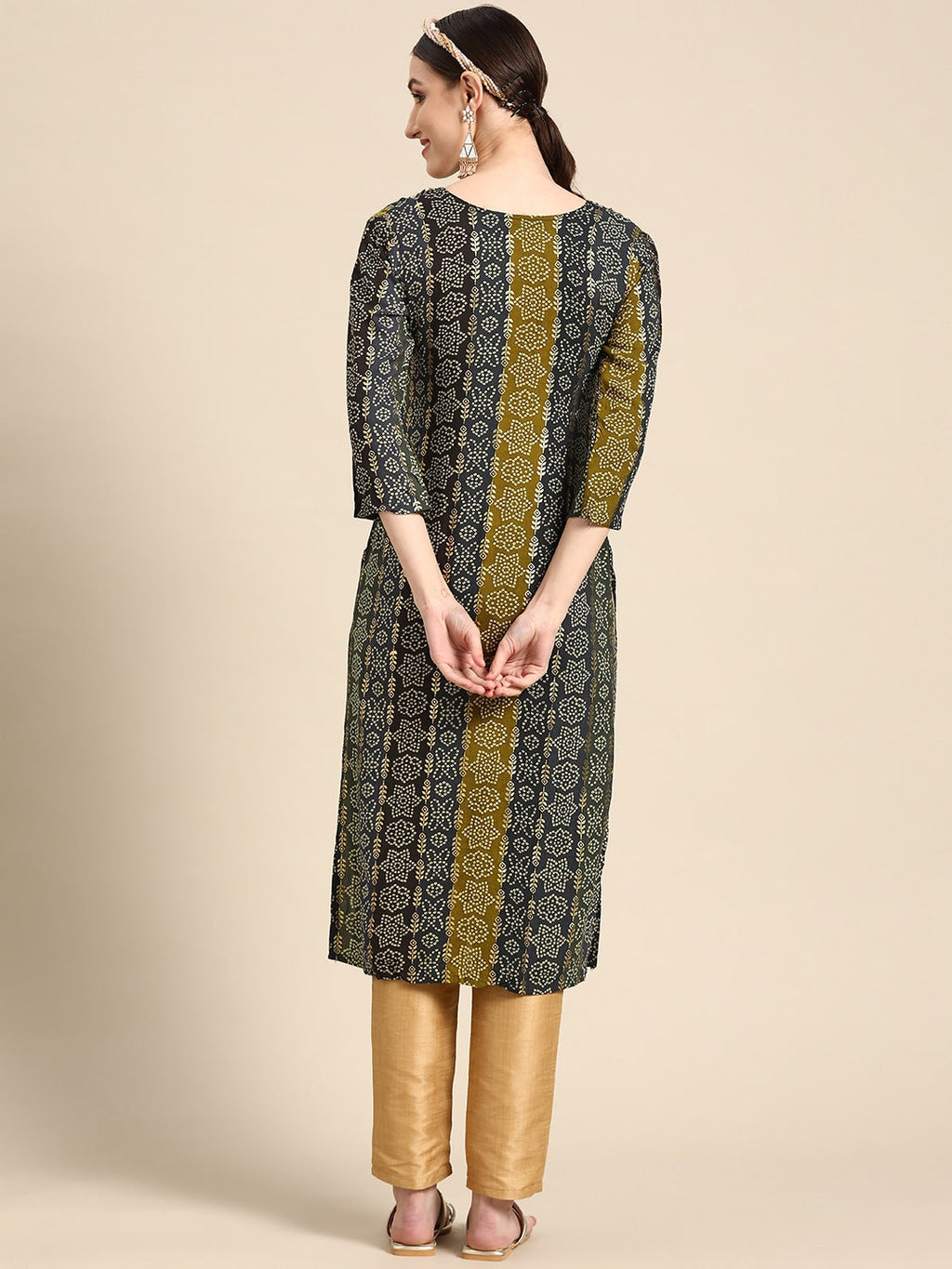 Sangria Women Blue Bandhani Embroidered Thread Work Kurta