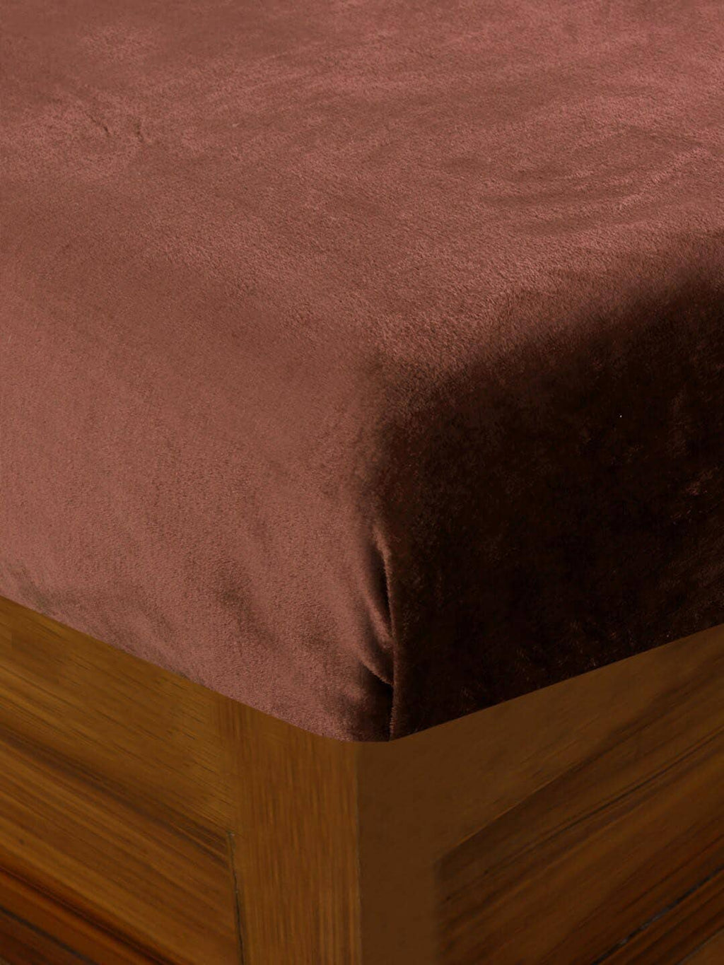 Nendle Brown Woollen 400 TC King Bedsheet with 2 Pillow Covers