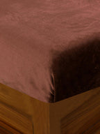 Nendle Brown Woollen 400 TC King Bedsheet with 2 Pillow Covers