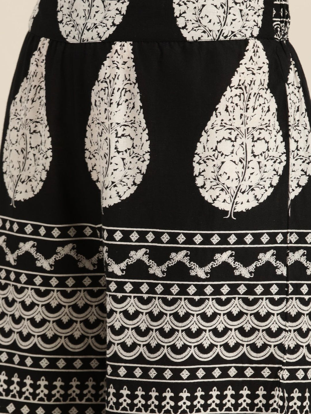 Sangria Women Black & White Ethnic Motifs Printed Pure Cotton Kurta with Sharara