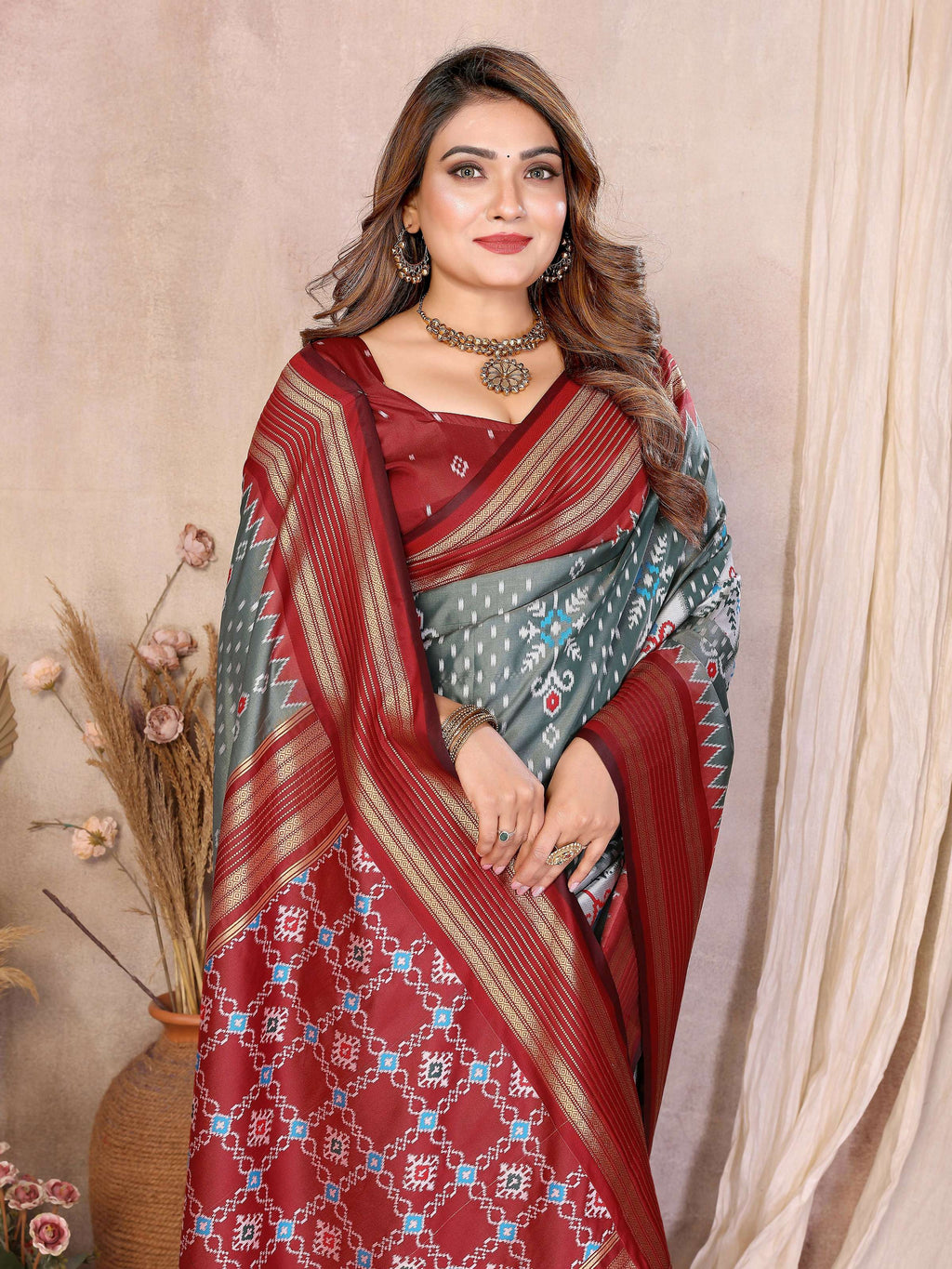 Aastha Fashion Grey Soft Silk Weaving Saree - Distacart