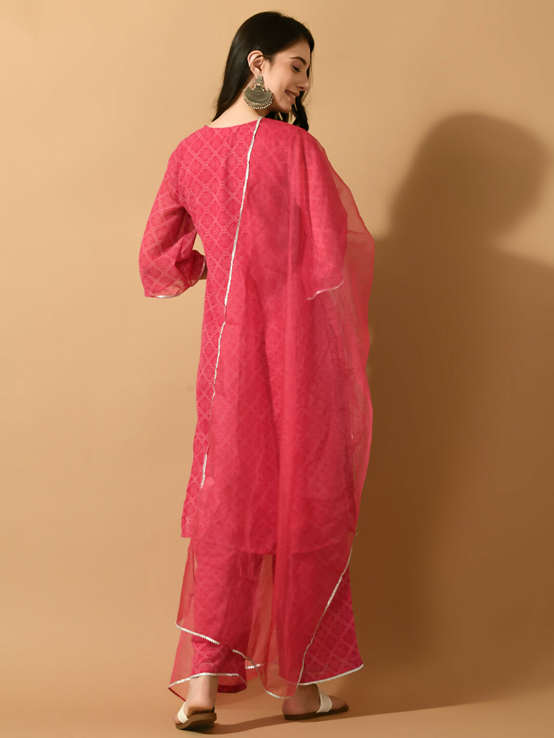 Myshka Women's Pink Embroidered Party Kurta Sets