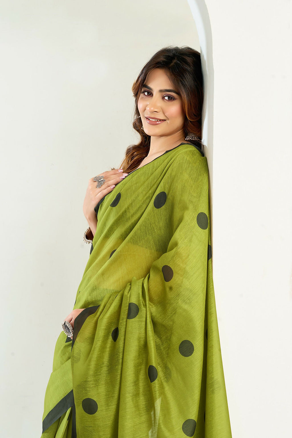 Vastranavya Olive Digital Printed Linen Ready To Wear Designer Saree with Unstitched Blouse - Distacart