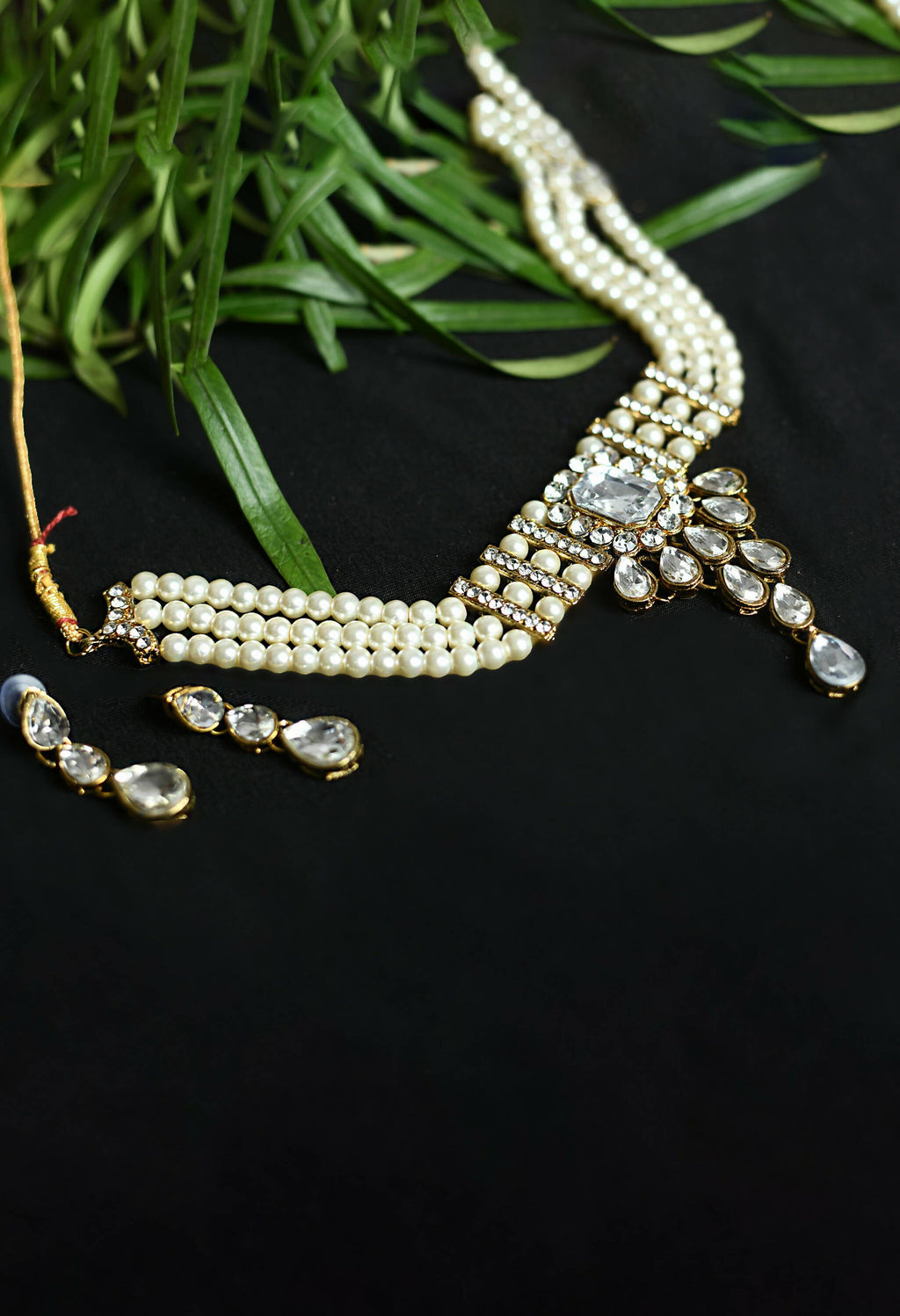 Mominos Fashion Johar Kamal Gold-Plated Brass Finish Kundan/Stone Choker For Women (White) - Distacart
