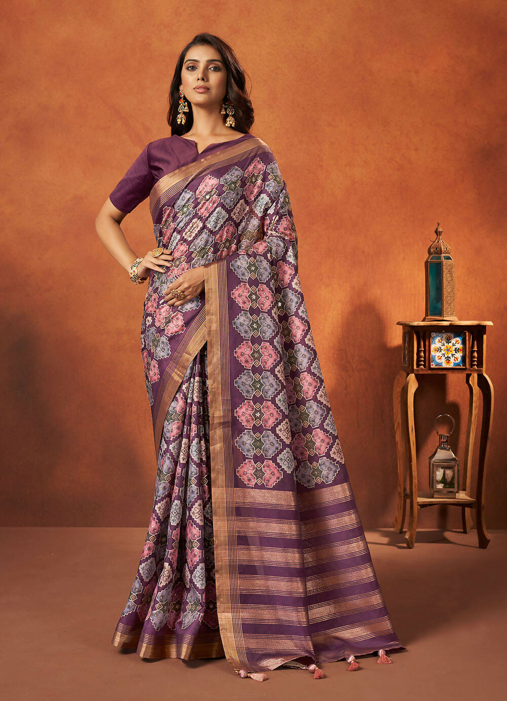 Purple Rangkat and Crepe Silk Aztec Saree With Unstitched Blouse Piece - Mohmanthan Royal Saachi