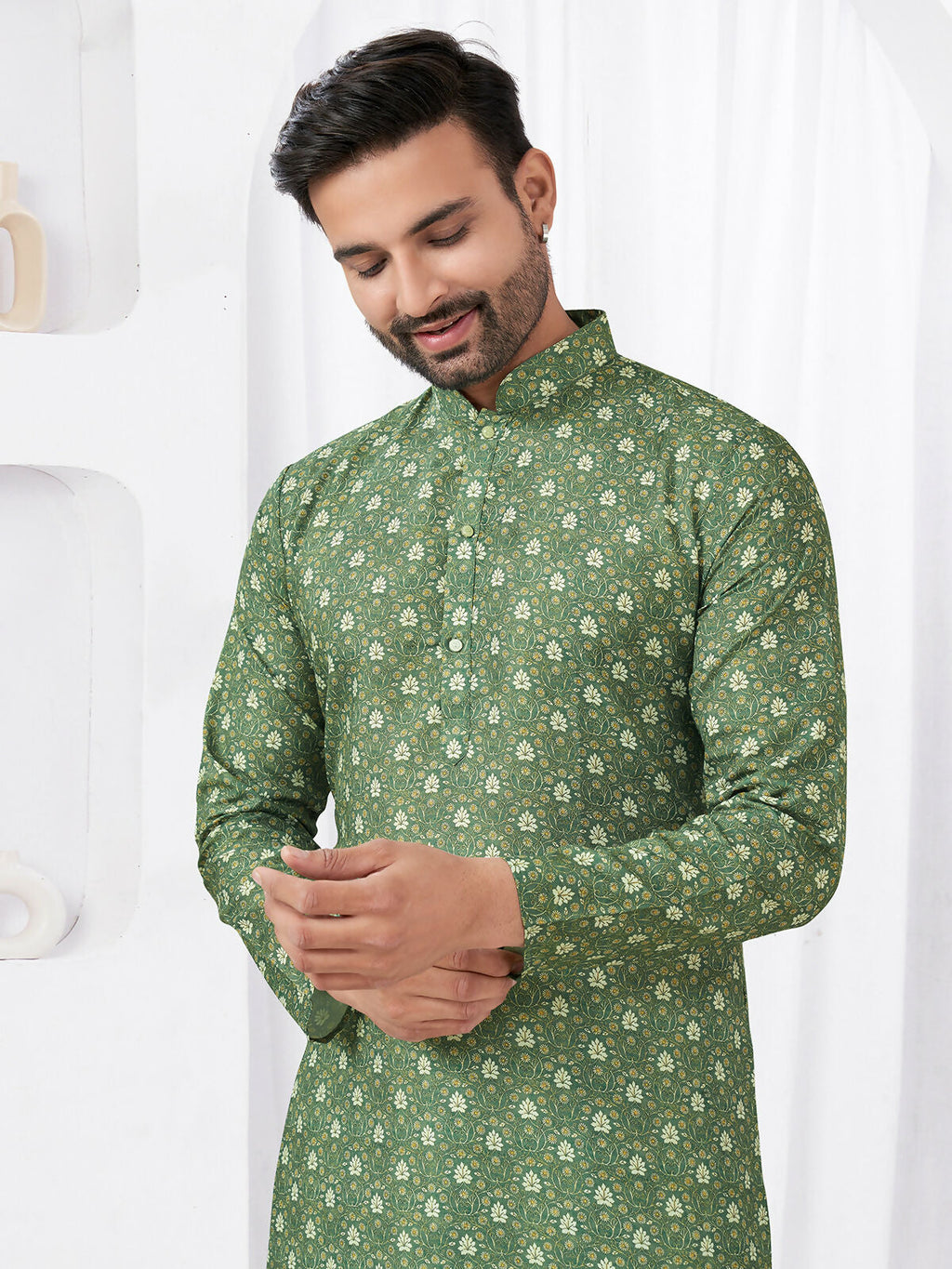 Joban Fashion Men's Rayon Cotton Green Printed Kurta Pyjama set