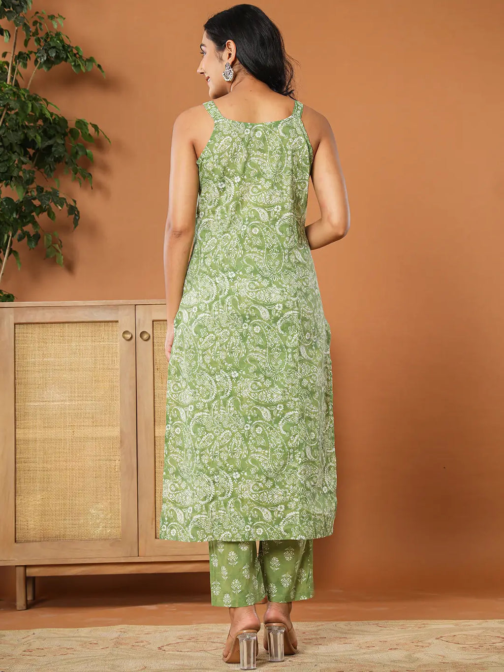 Yufta Green Cotton Strappy Kurta Dupatta Set
