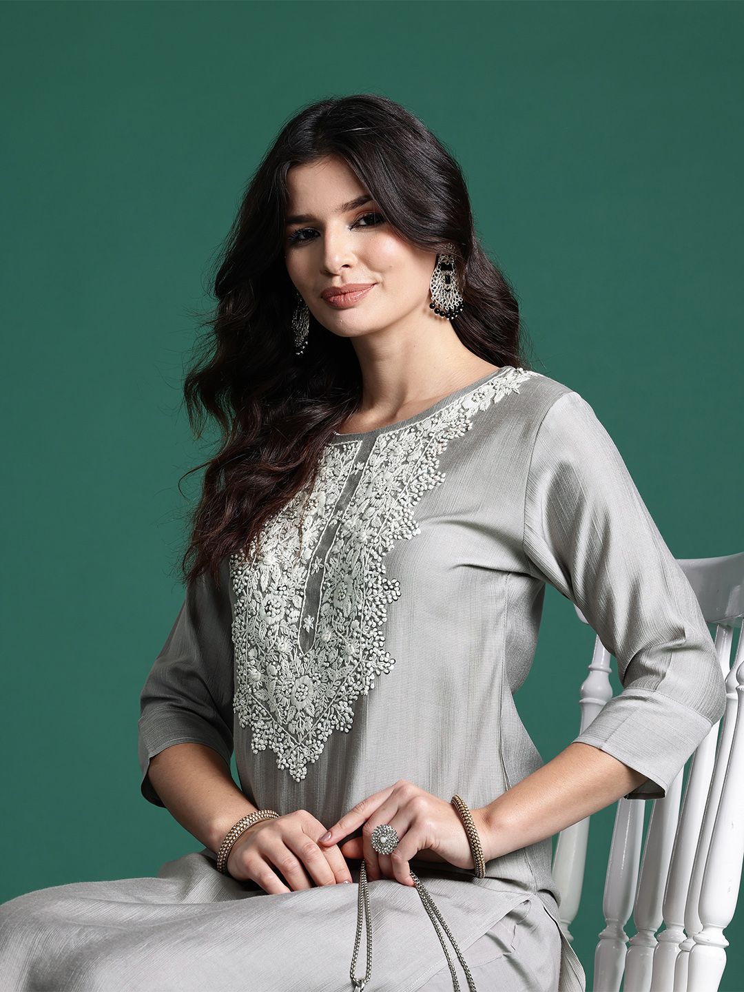 Indo Era Ethnic Motifs Embroidered Thread Work Kurta with Trousers - Distacart