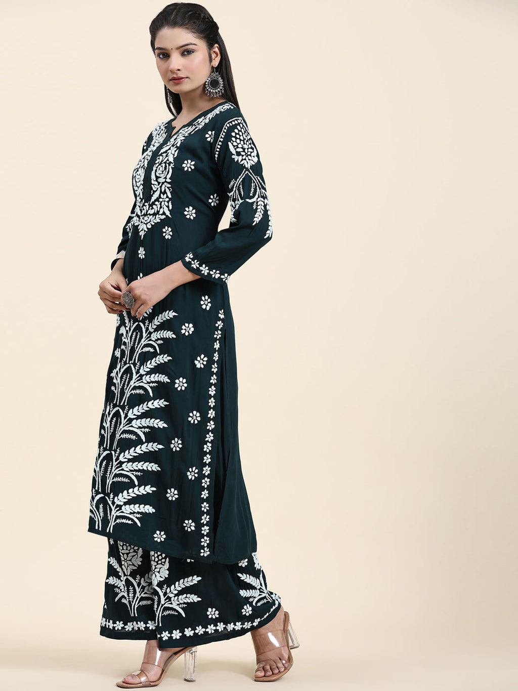 HOUSE OF KARI Floral Embroidered Chikankari Pure Cotton Straight Kurta With Palazzo