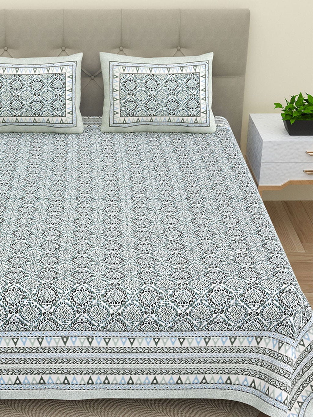 BELLA CASA Ethnic Grey & White Ethnic Pure Cotton 180 TC King Bedsheet & 2 Pillow Covers