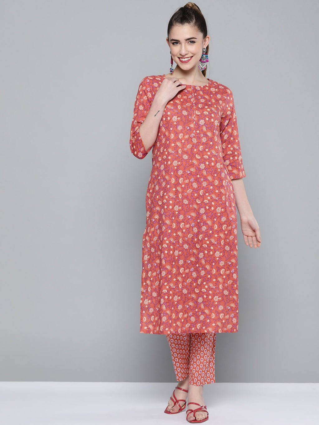 HERE&NOW Women Pink & White Floral Printed Kurta with Palazzos