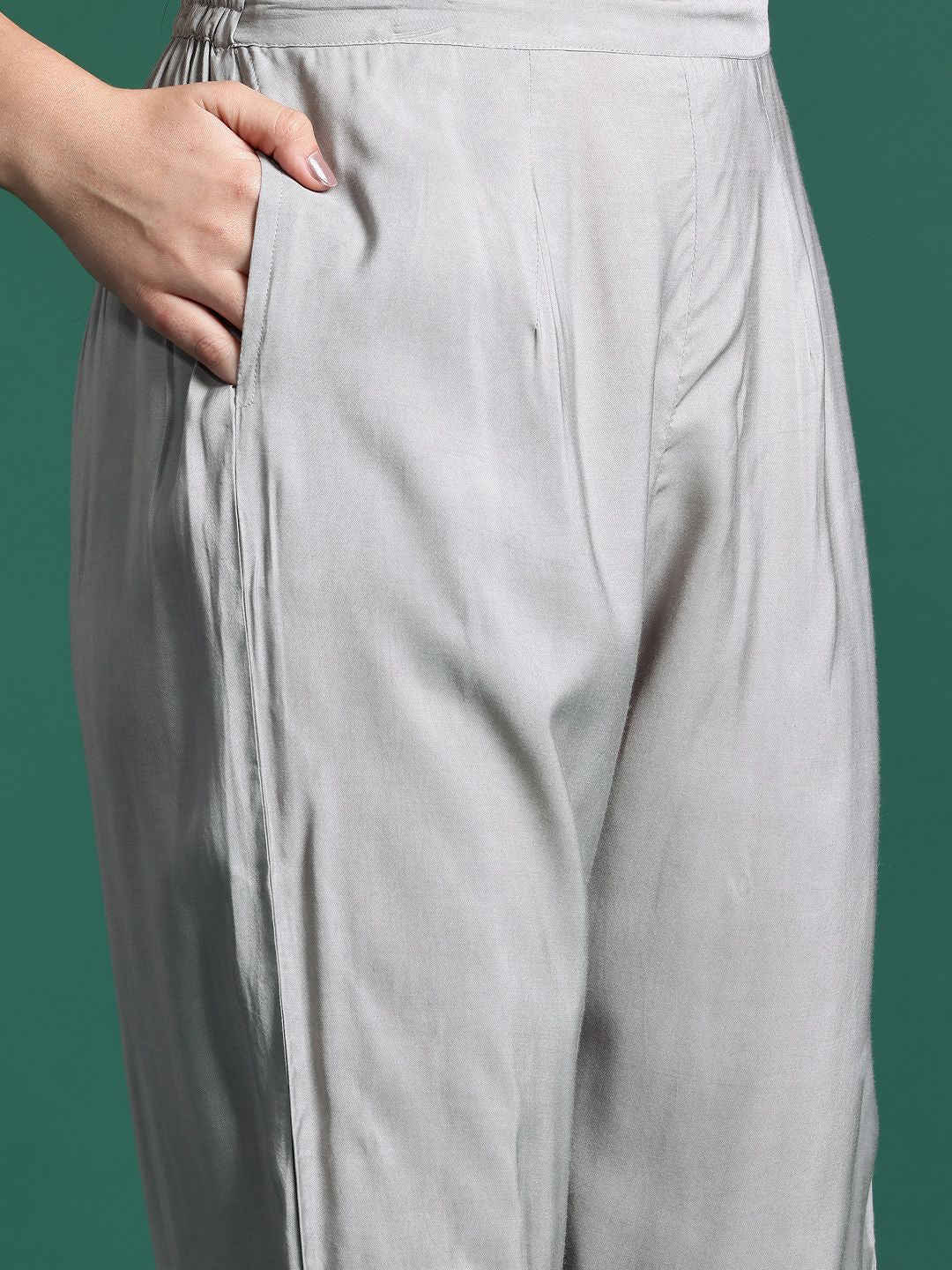 Indo Era Ethnic Motifs Embroidered Thread Work Kurta with Trousers - Distacart