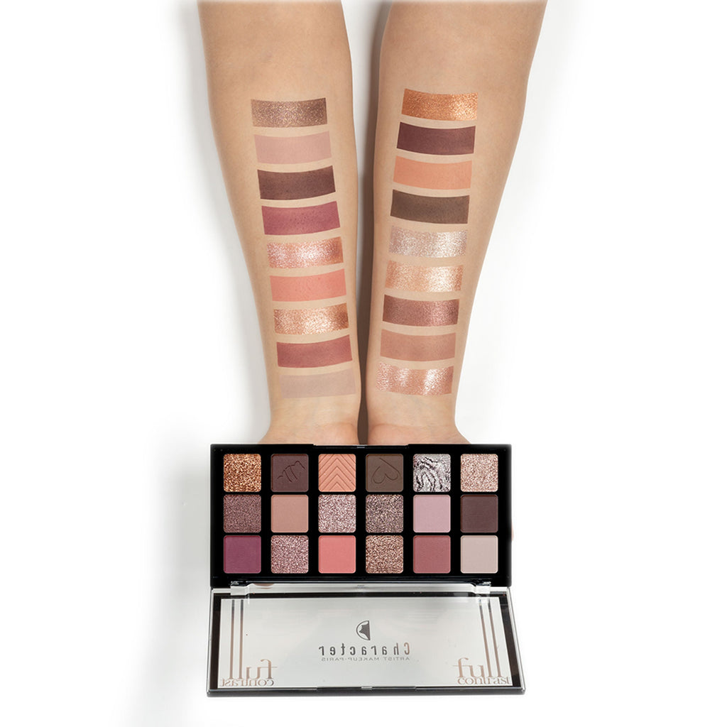 Character 18 Color Eyeshadow Palette - Smoky Elegance Cfc002