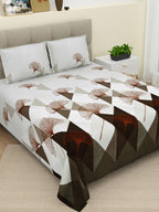 DREAM WEAVERZ Grey & White Geometric Cotton 220 TC Super King Bedsheet & 2 Pillow Covers