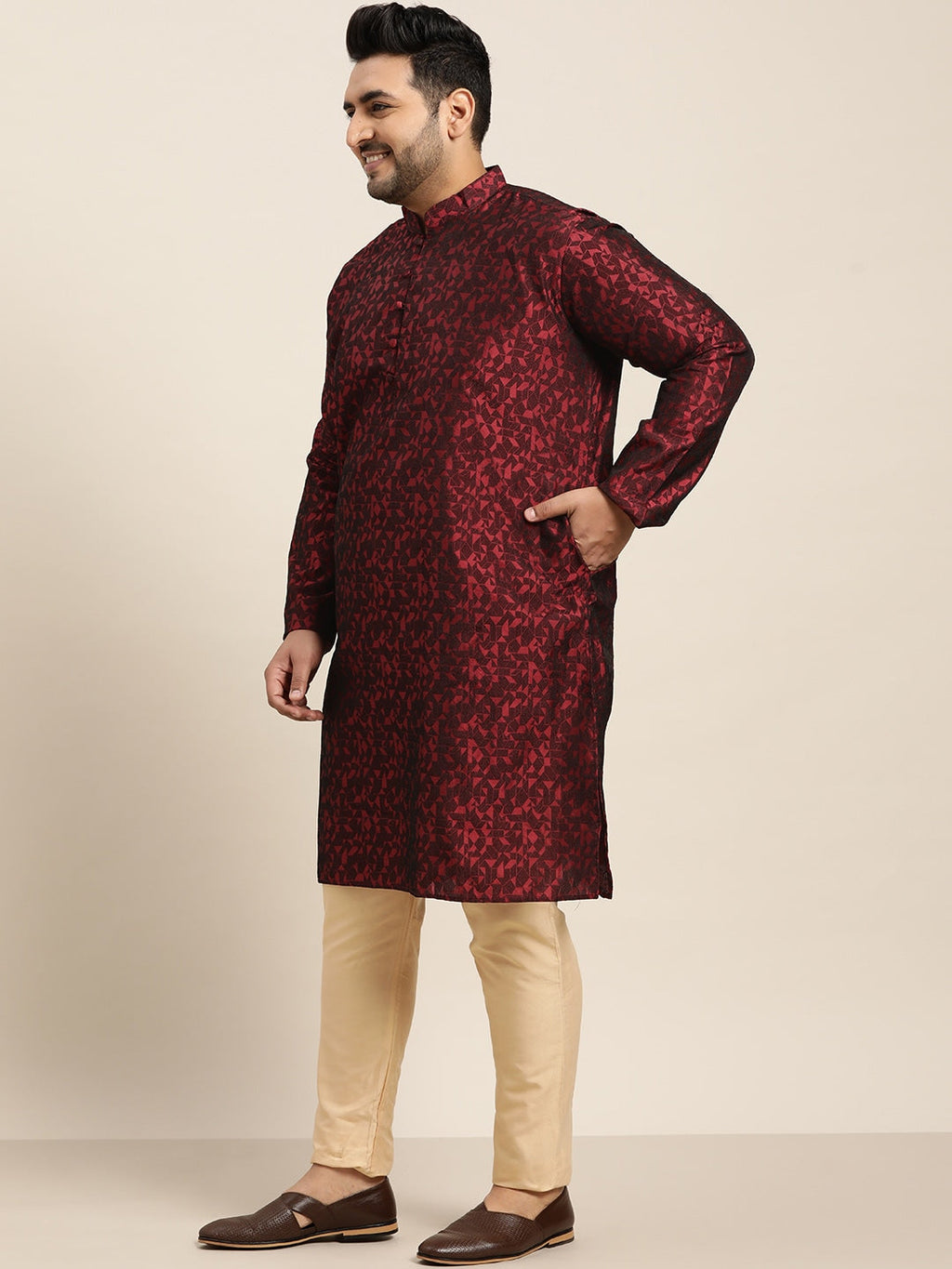 Sojanya Plus Men Plus Size Red & Black Woven Design Straight Kurta