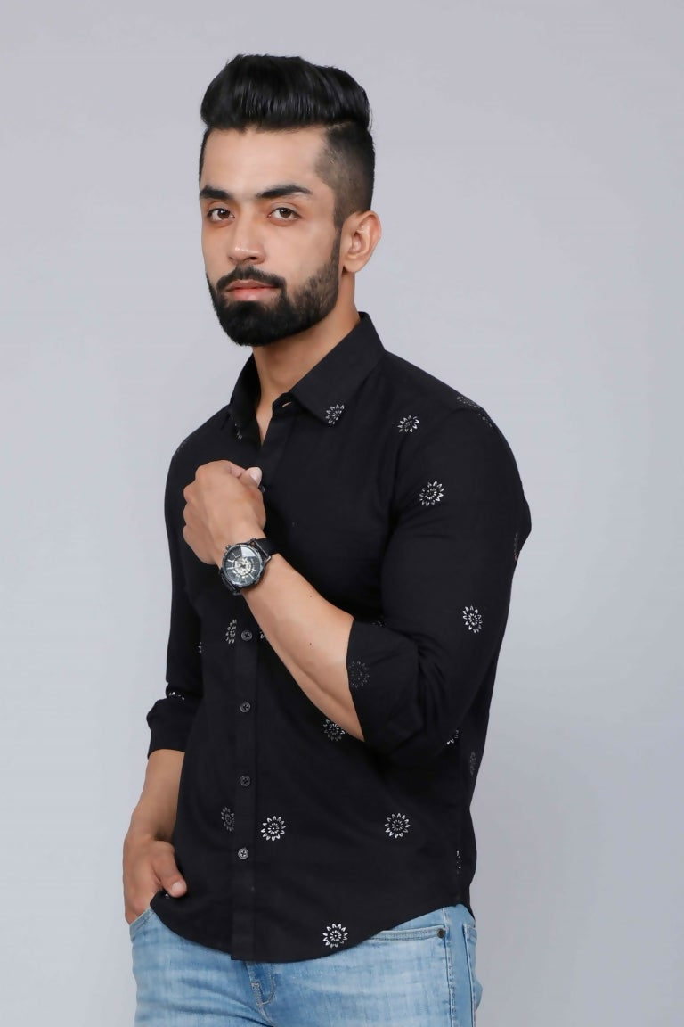 Miravan Men's Black Pure Cotton Floral Print Casual Shirt