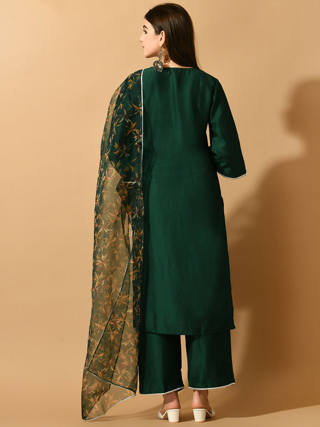 Myshka Women's Green Embroidered Party Kurta Sets
