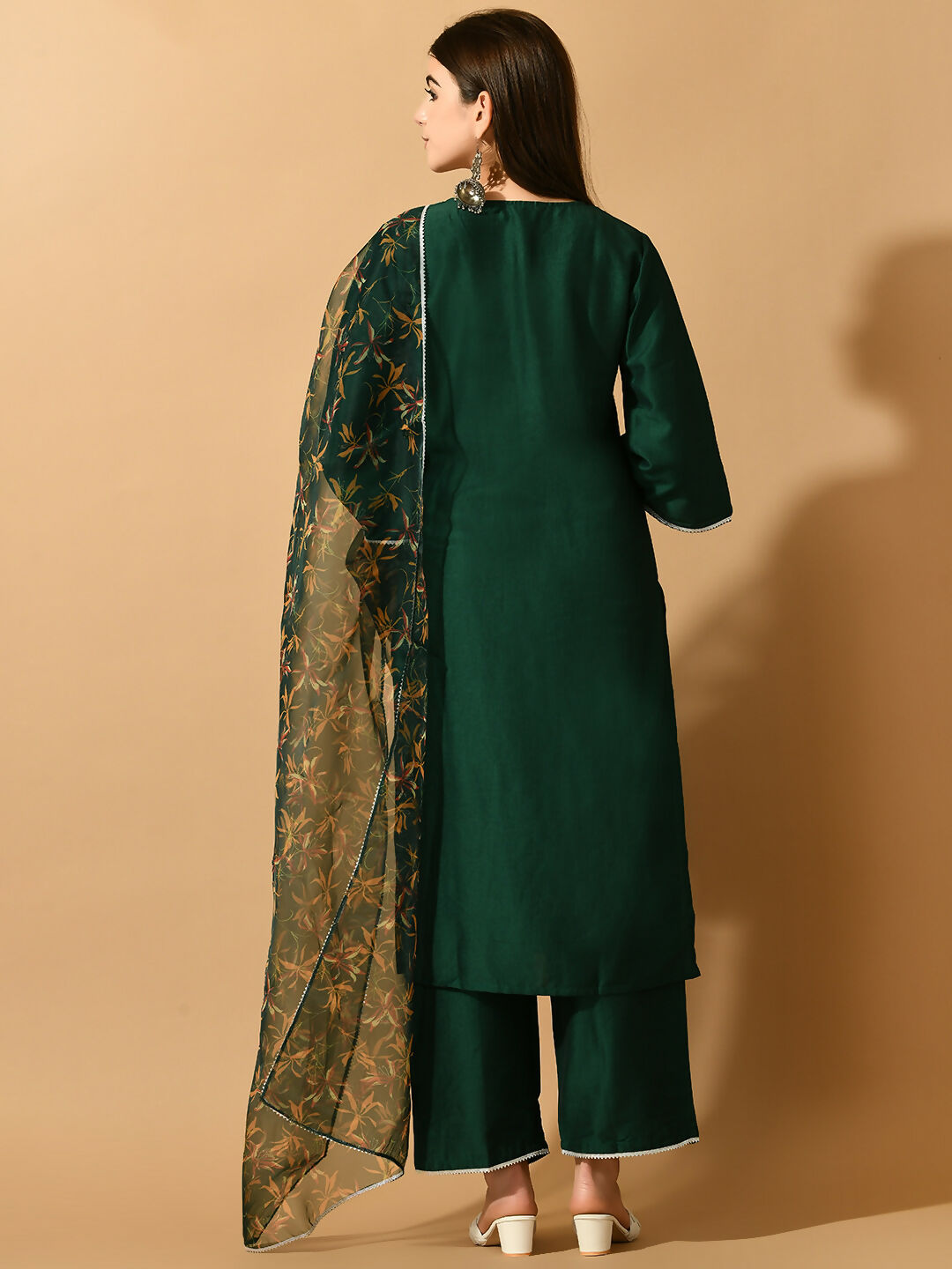 Myshka Women's Green Embroidered Party Kurta Sets