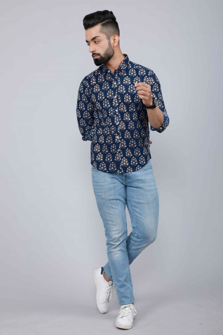 Miravan Men's Blue Floral Print Full Sleeve Casual Shirt
