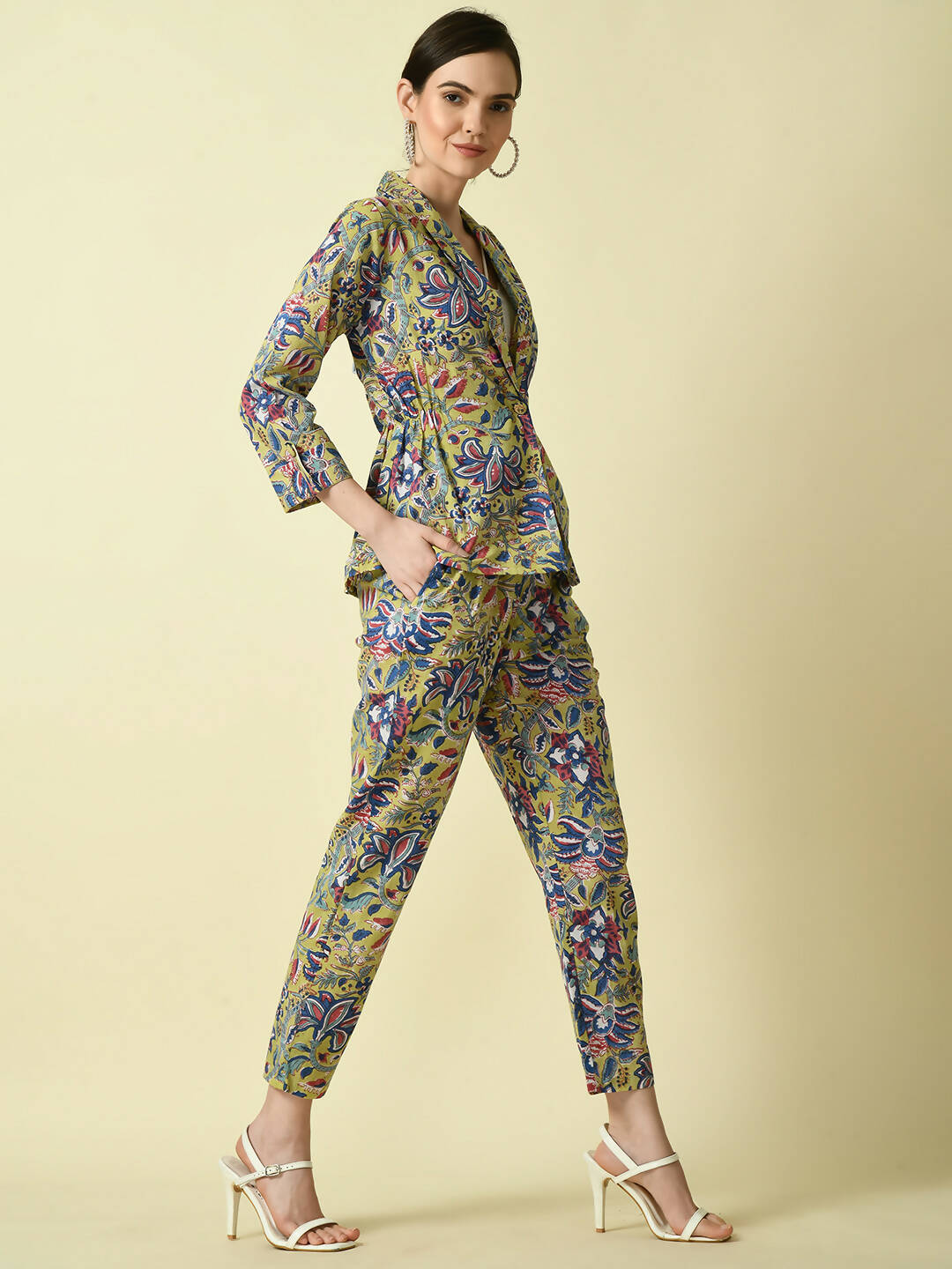 Myshka Women's Multi Shawl Neck Coat With Trousers