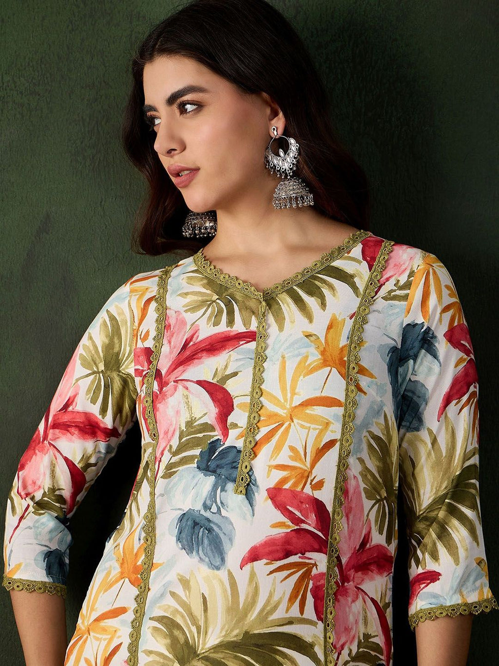 Sangria Floral Printed V-Neck Straight Kurta
