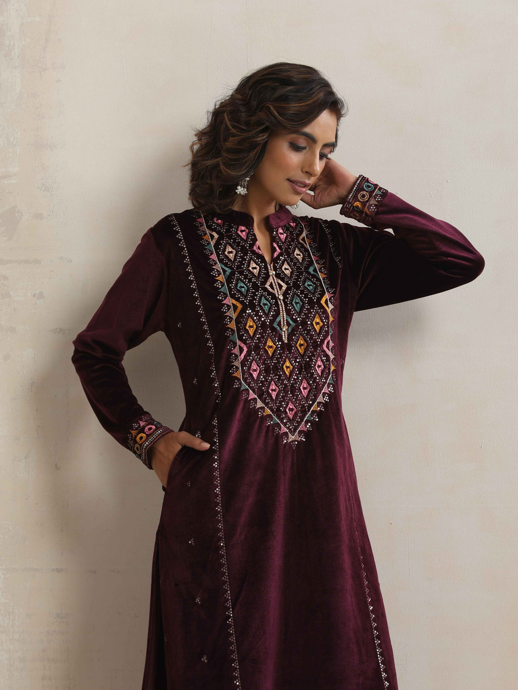 trueBrowns Purple Velvet Geometric Embroidered Kurta Pant Dupatta Set - Distacart