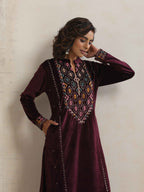 trueBrowns Purple Velvet Geometric Embroidered Kurta Pant Dupatta Set - Distacart