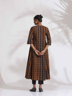 trueBrowns Black Cotton Print Pleated Flared Kurta Set - Distacart