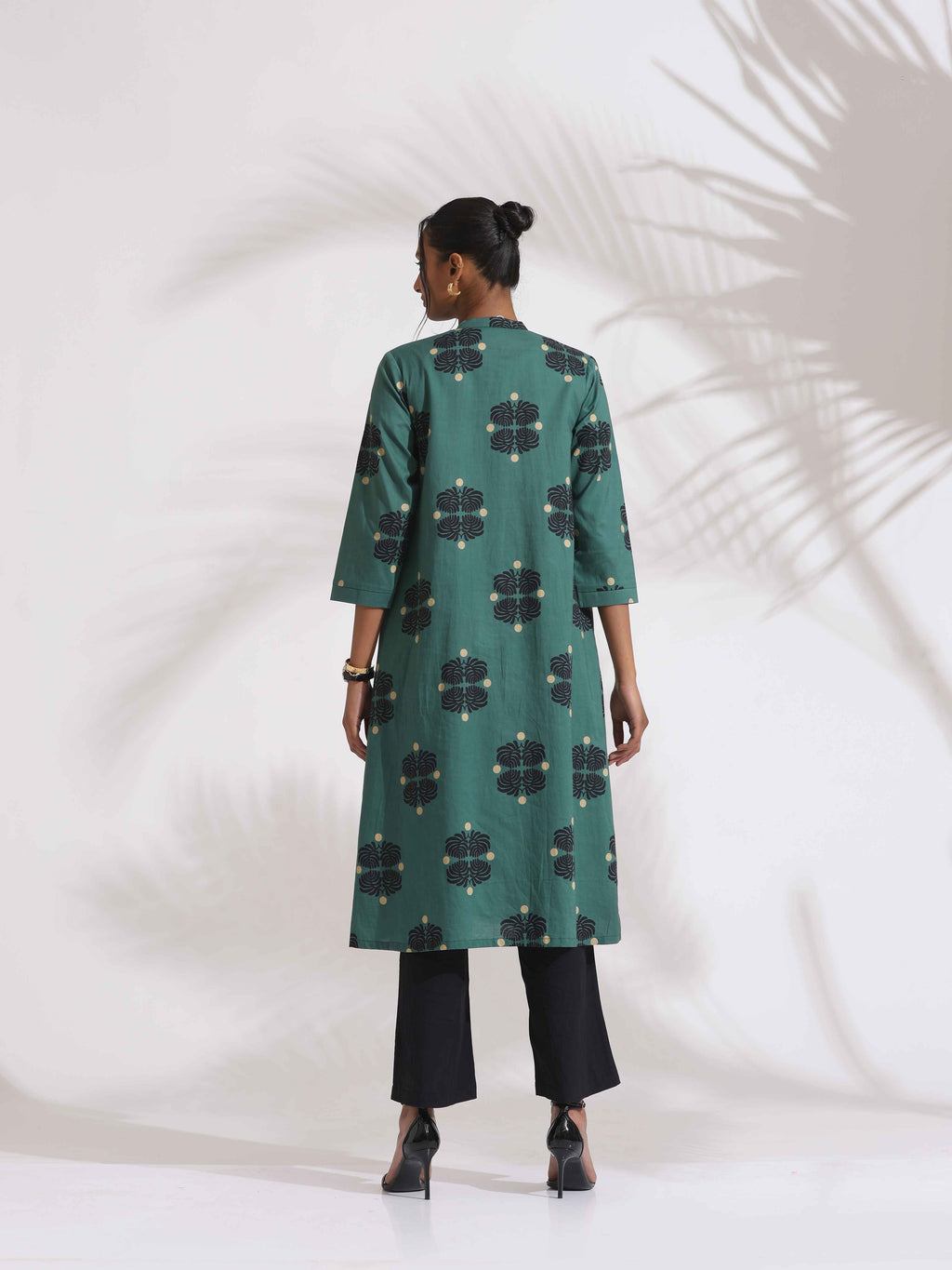 trueBrowns Green Cotton Print Front Slit Kurta Set - Distacart