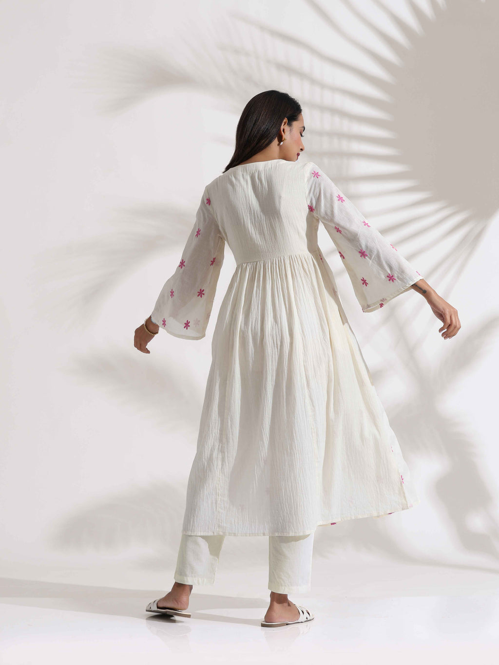 trueBrowns Off-White Cotton Floral Embroidered Flared Kurta Set - Distacart