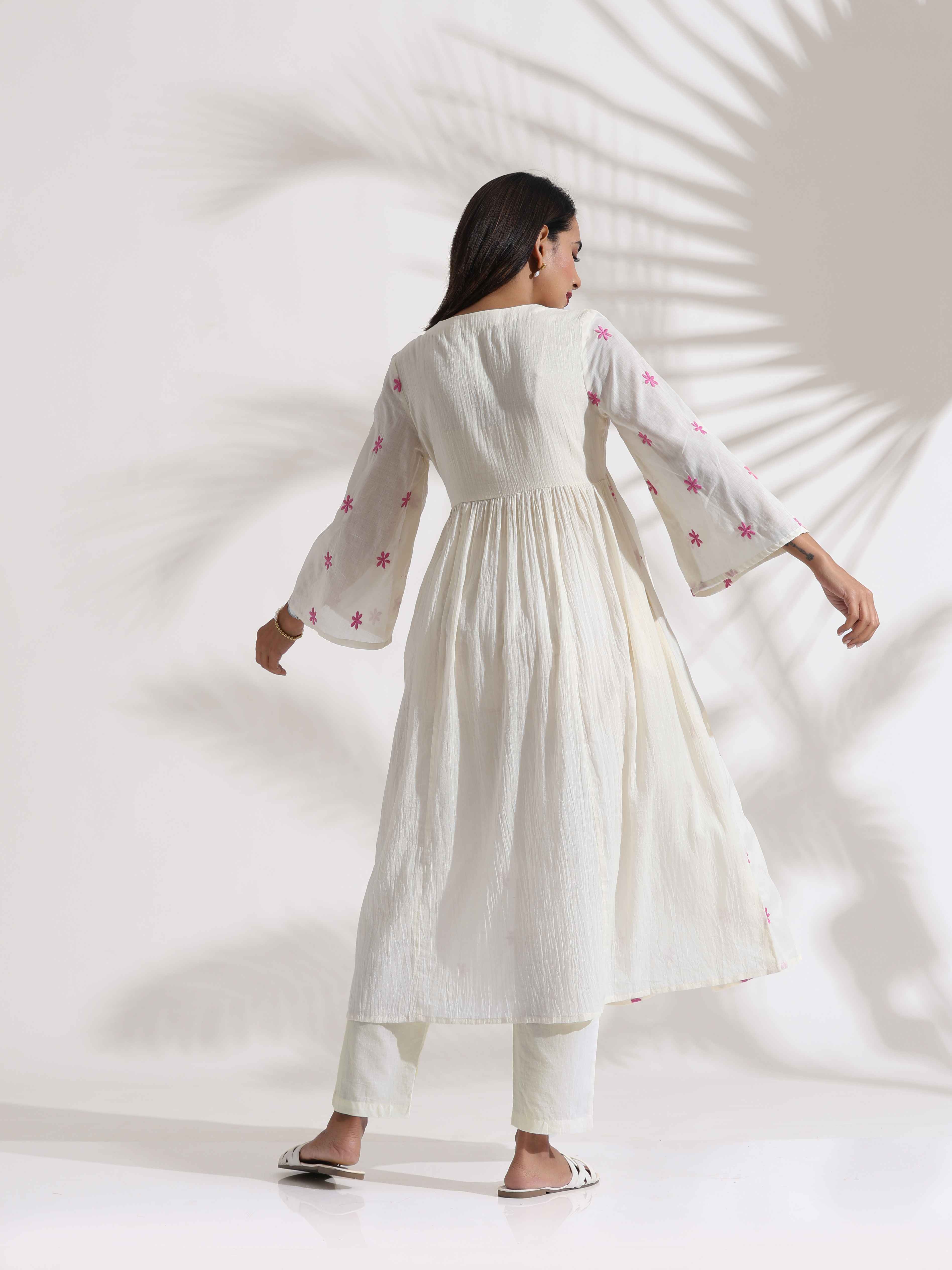 trueBrowns Off-White Cotton Floral Embroidered Flared Kurta Set - Distacart