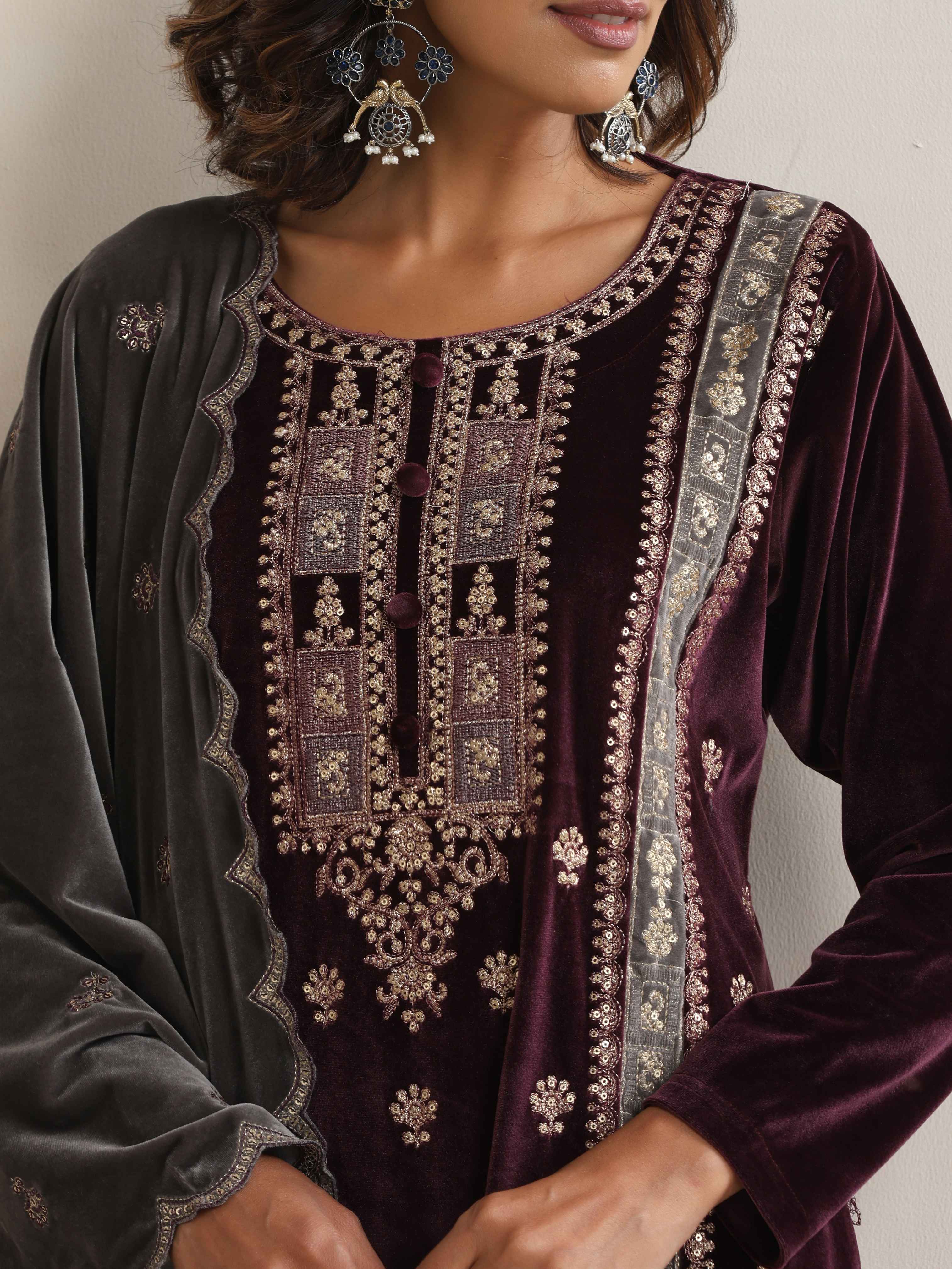 trueBrowns Purple Velvet Embroidered Kurta Pant Dupatta Set - Distacart
